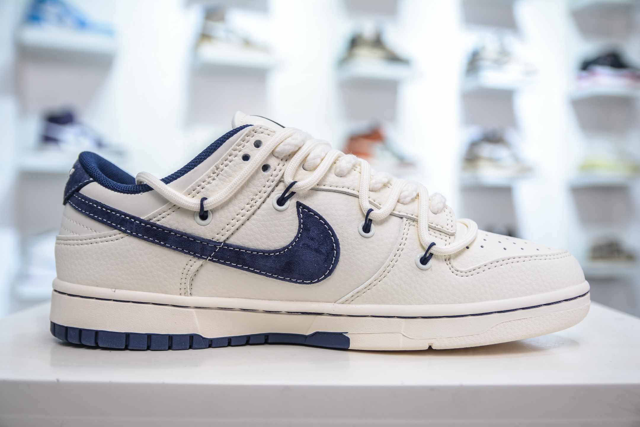 Nike SB Dunk Low x Supreme SUP联名-米白藏蓝勾绑带 YX5066-279