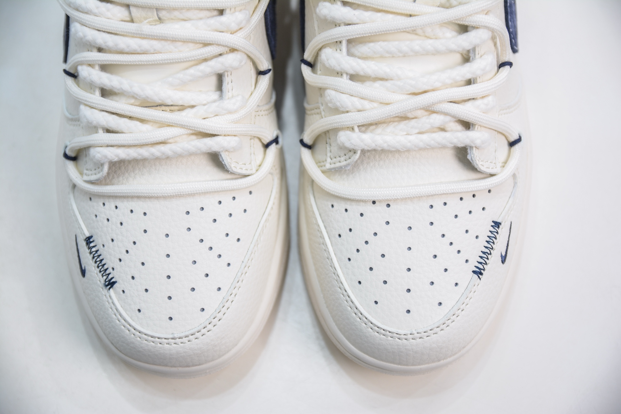Nike SB Dunk Low x Supreme SUP联名-米白藏蓝勾绑带 YX5066-279