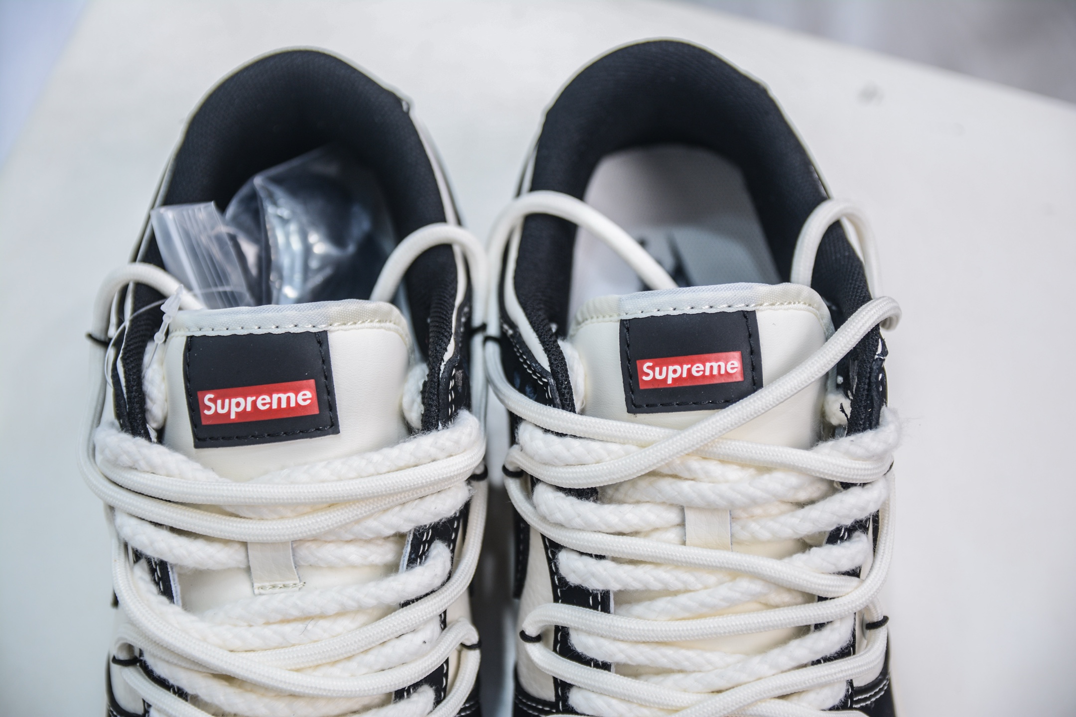 Nike SB Dunk Low x Supreme SUP联名-米黑绑带 YX5066-280