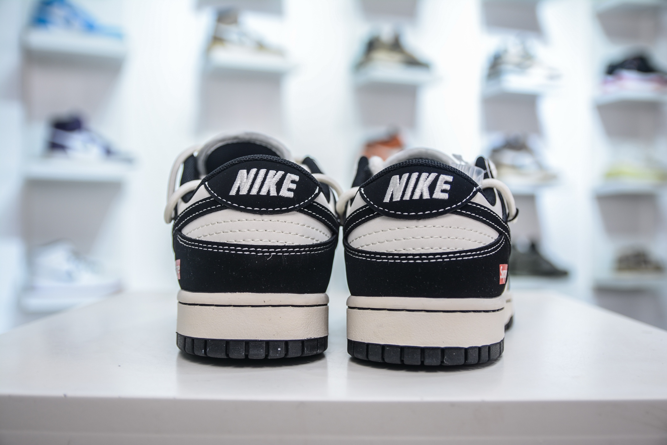 Nike SB Dunk Low x Supreme SUP联名-米黑绑带 YX5066-280