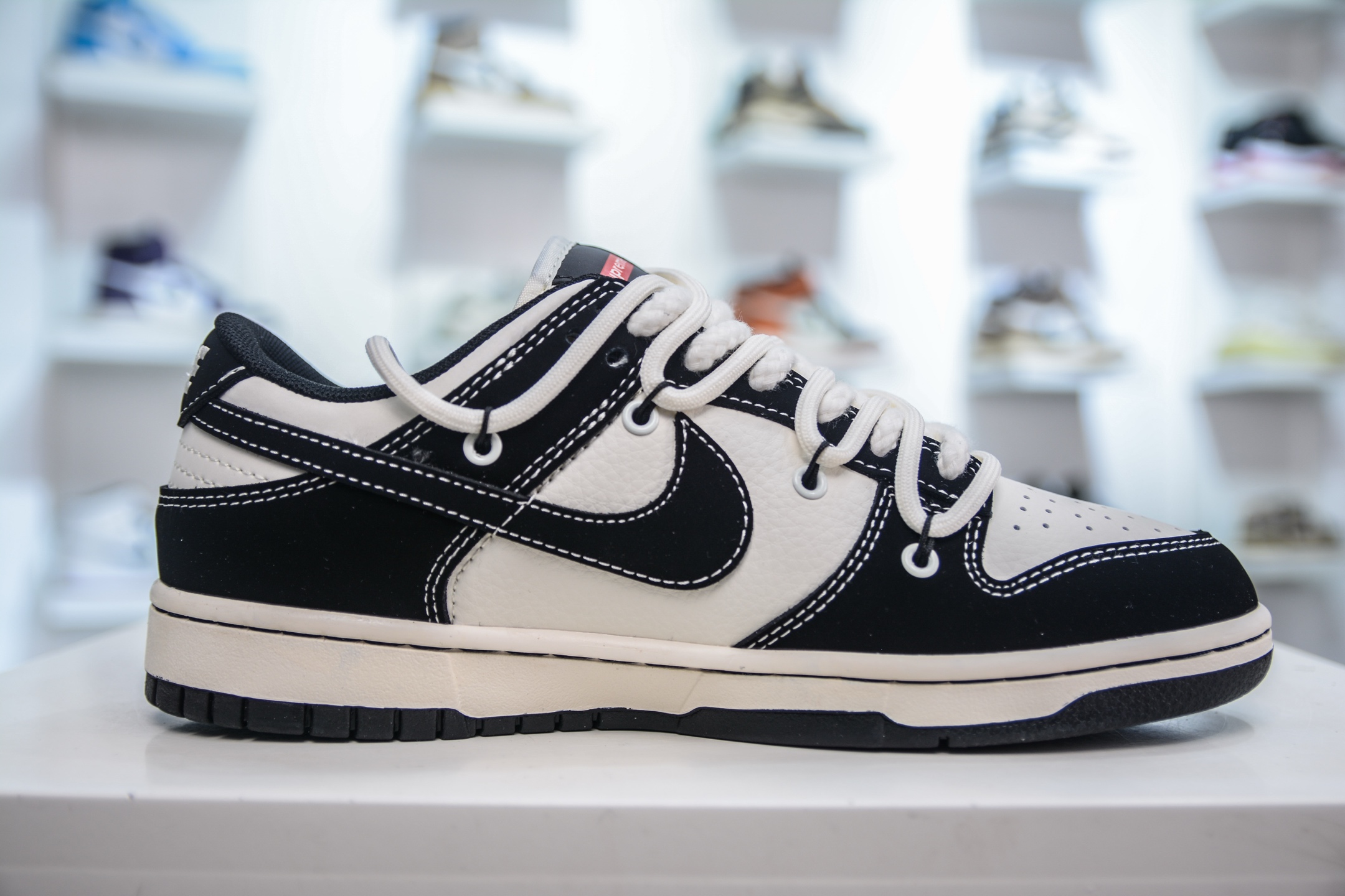 Nike SB Dunk Low x Supreme SUP联名-米黑绑带 YX5066-280