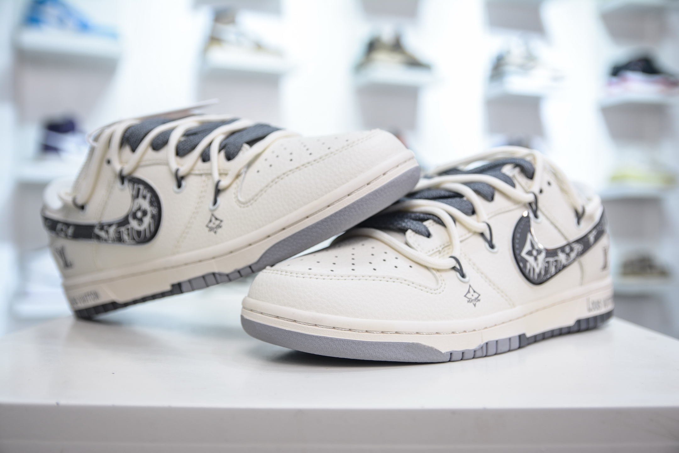 Nike SB Dunk Low x Louis Vuitton LV联名-白灰 DM6868-082
