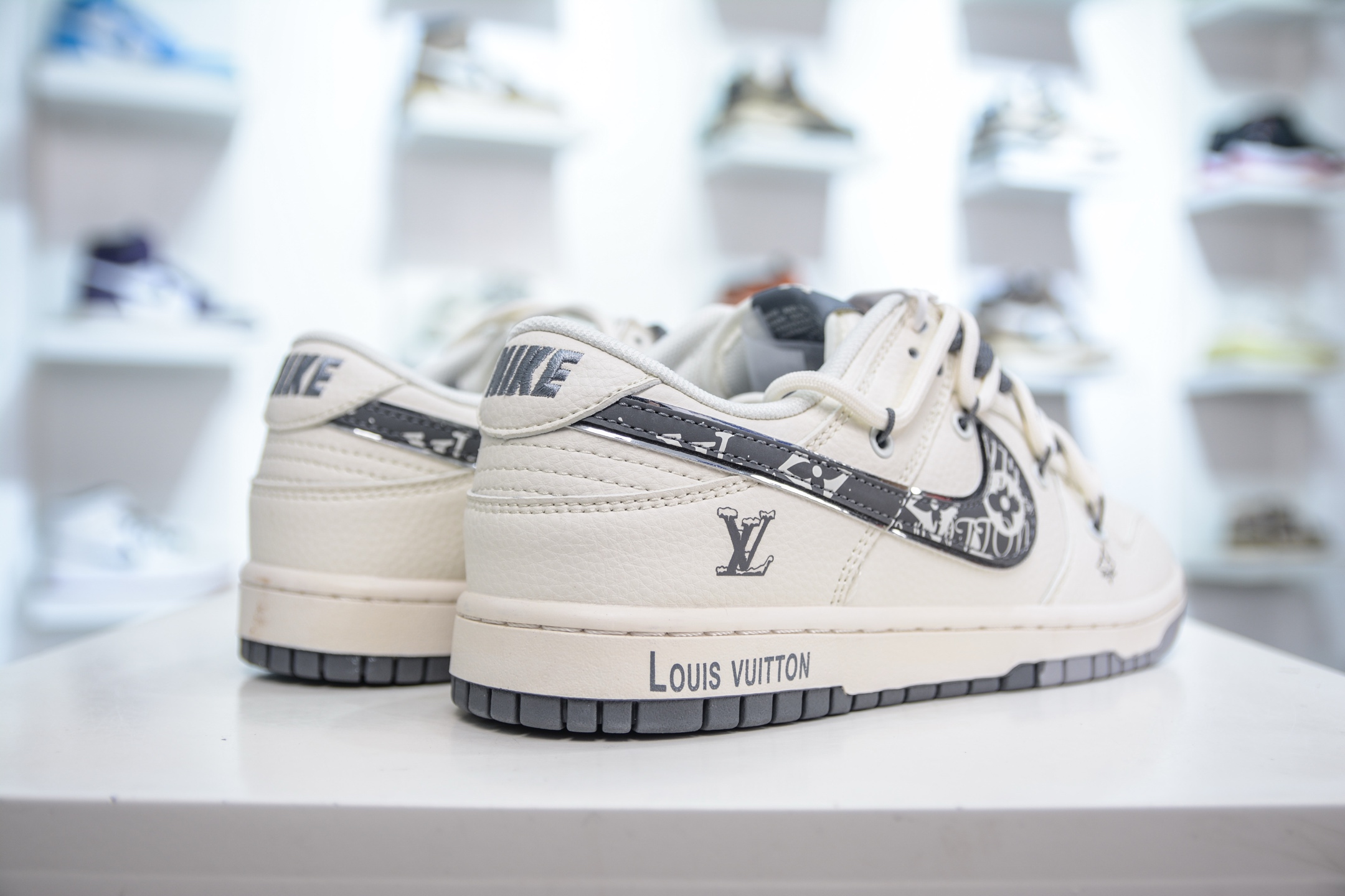 Nike SB Dunk Low x Louis Vuitton LV联名-白灰 DM6868-082