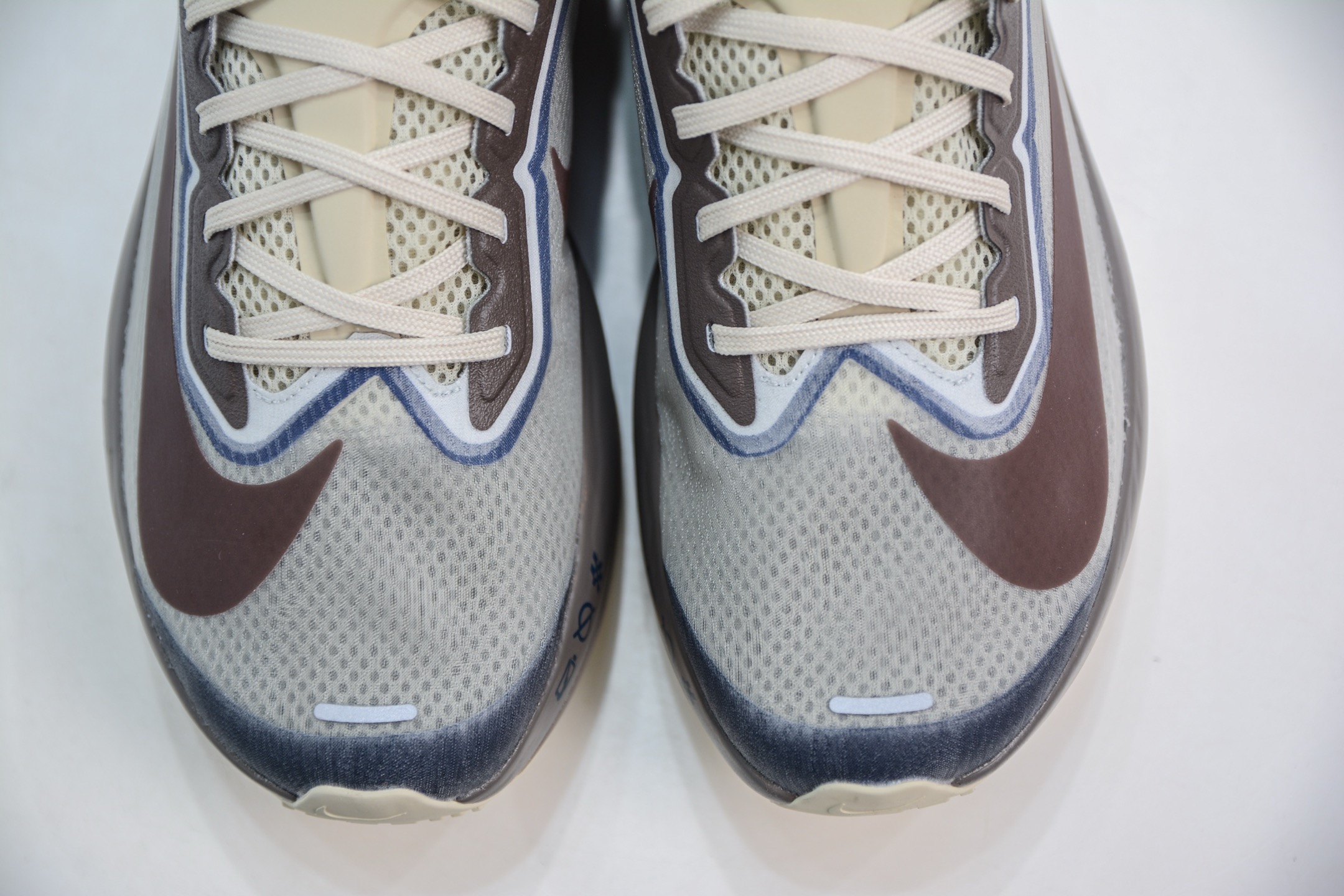 Nike Zoom Fly 6 耐克超弹轻盈跑步鞋 HV4366-072