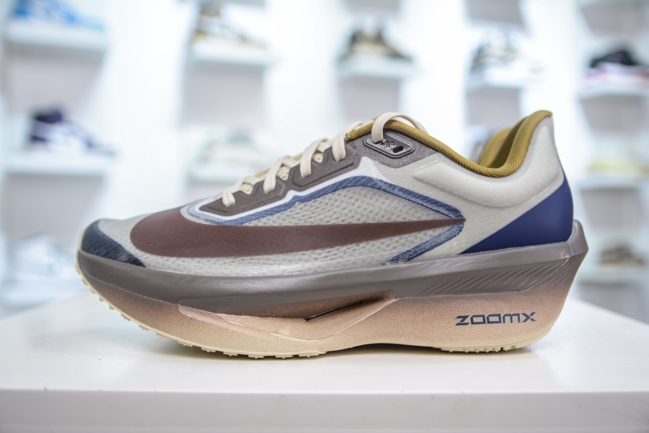 Nike Zoom Fly 6 耐克超弹轻盈跑步鞋 HV4366-072
