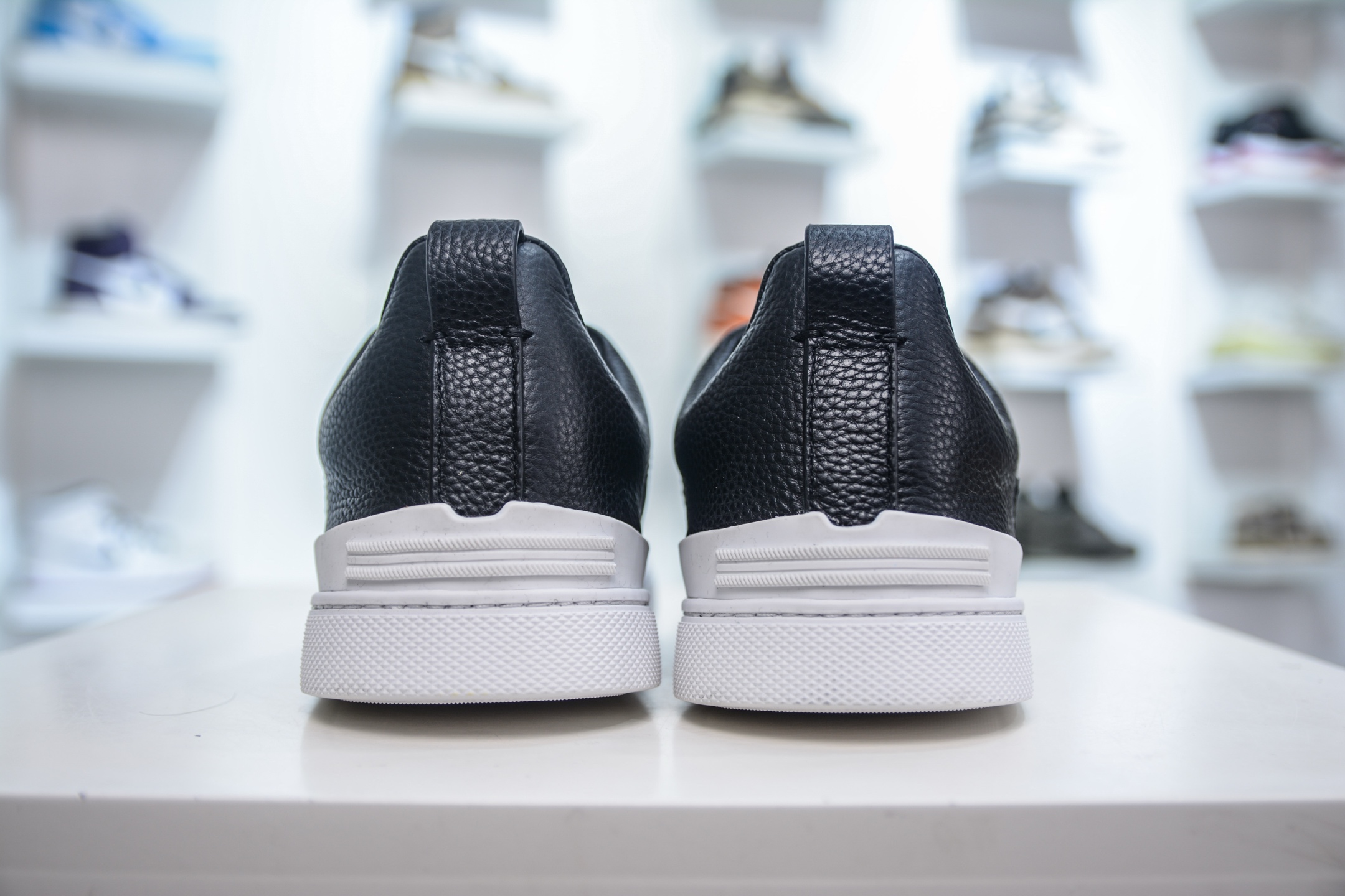 Zegna Triple Stitch 杰尼亚皮革 圆头平底 低帮低帮运动鞋 摔