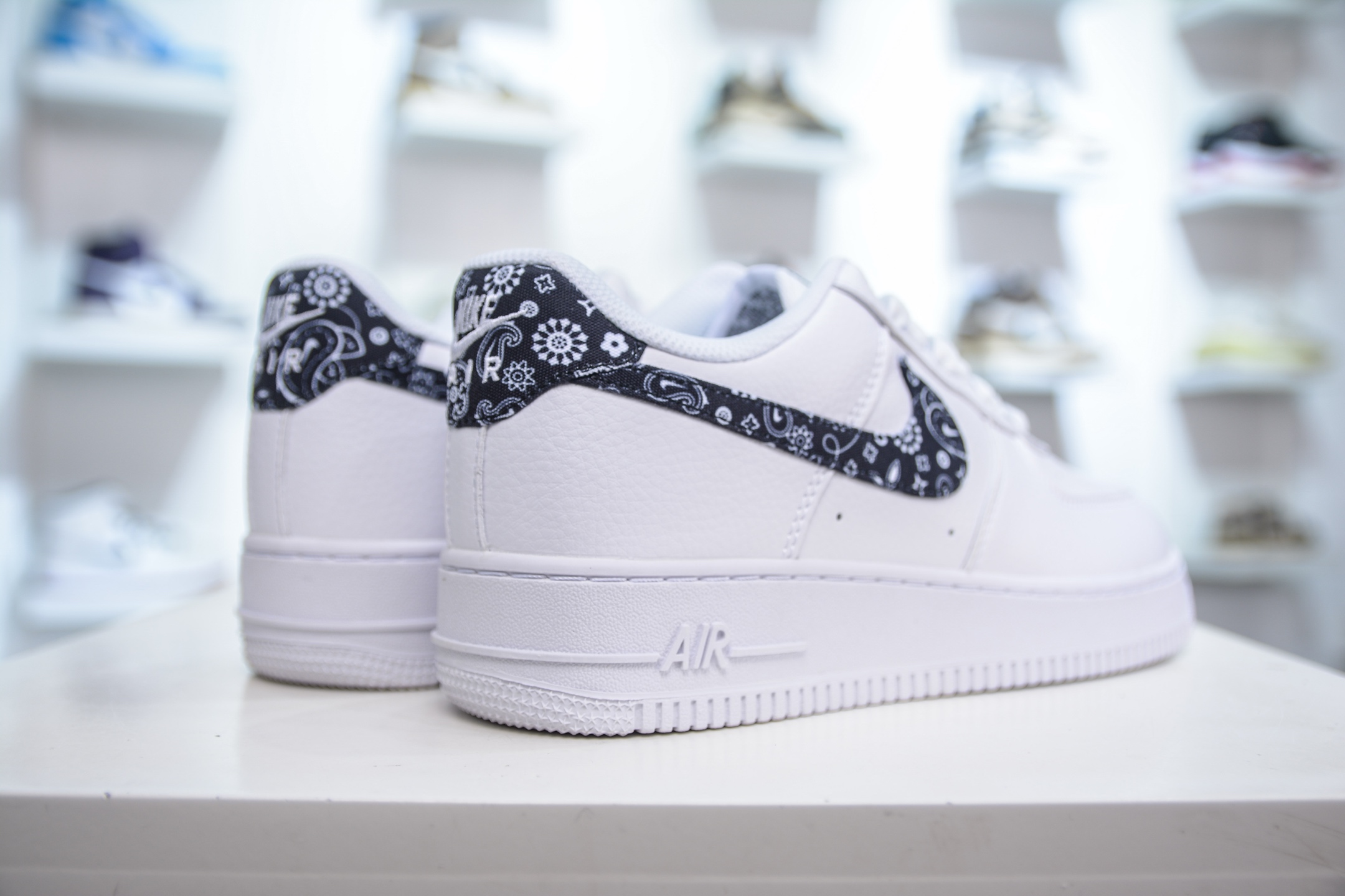 PB版 Nike Air Force 1 Low ”Paisley Swoosh”白黑腰果花 空军一号低帮百搭休闲运动板鞋 DH4408-101
