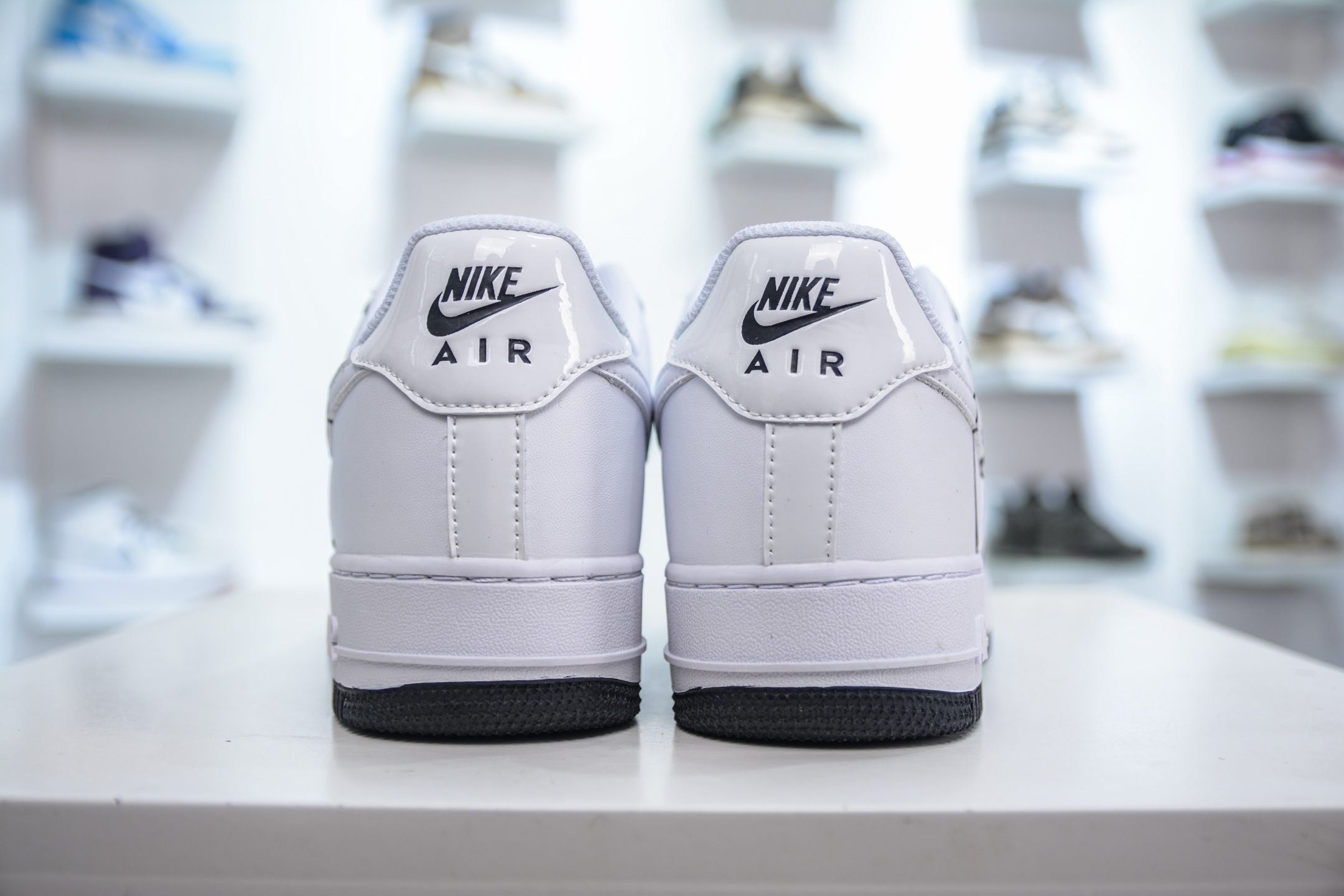 PB版 Nike Air Force 1′07 Low 笑脸 空军一号低帮百搭休闲运动板鞋 BQ9044-100