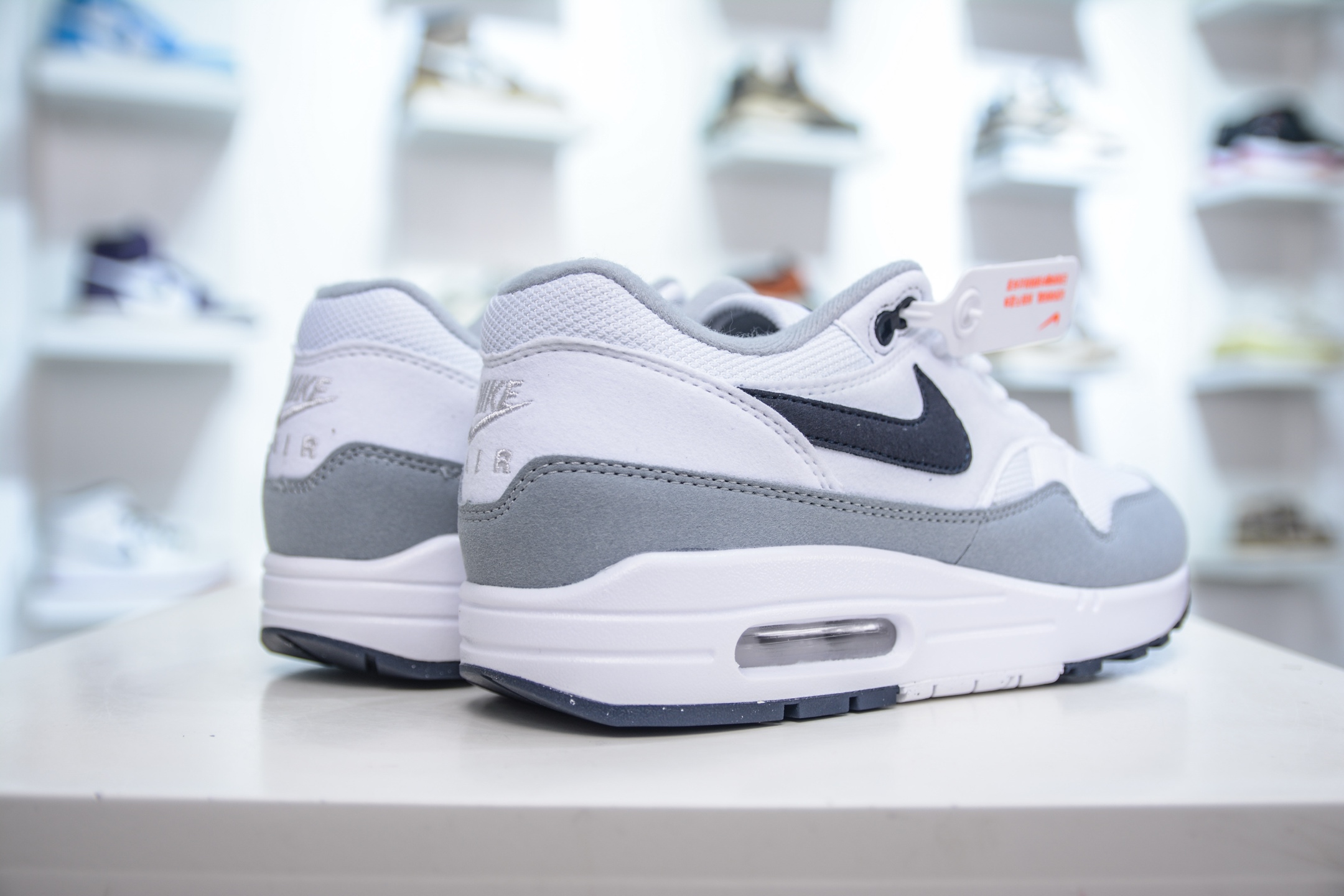 NK Air Max 1 初代复古气垫慢跑鞋 FZ5808-002