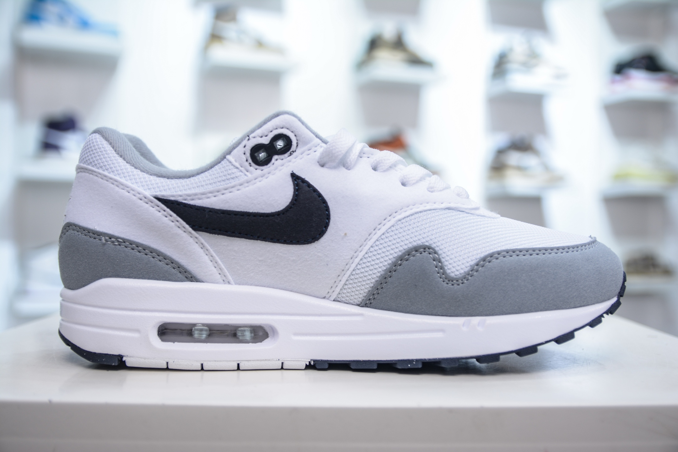 NK Air Max 1 初代复古气垫慢跑鞋 FZ5808-002