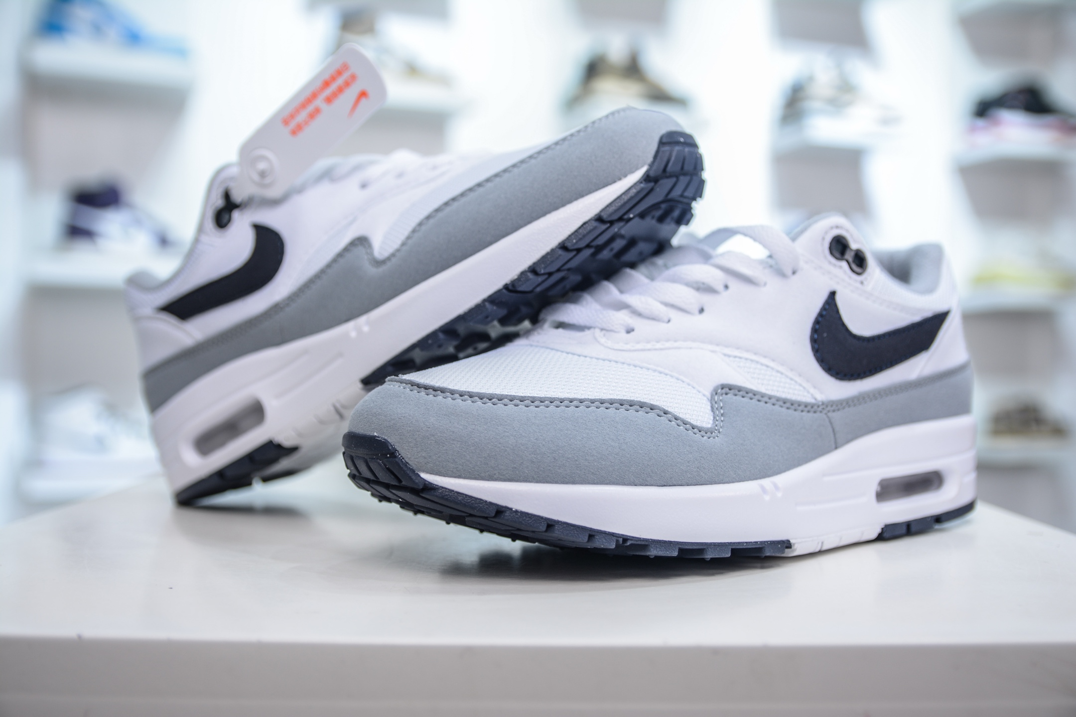 NK Air Max 1 初代复古气垫慢跑鞋 FZ5808-002
