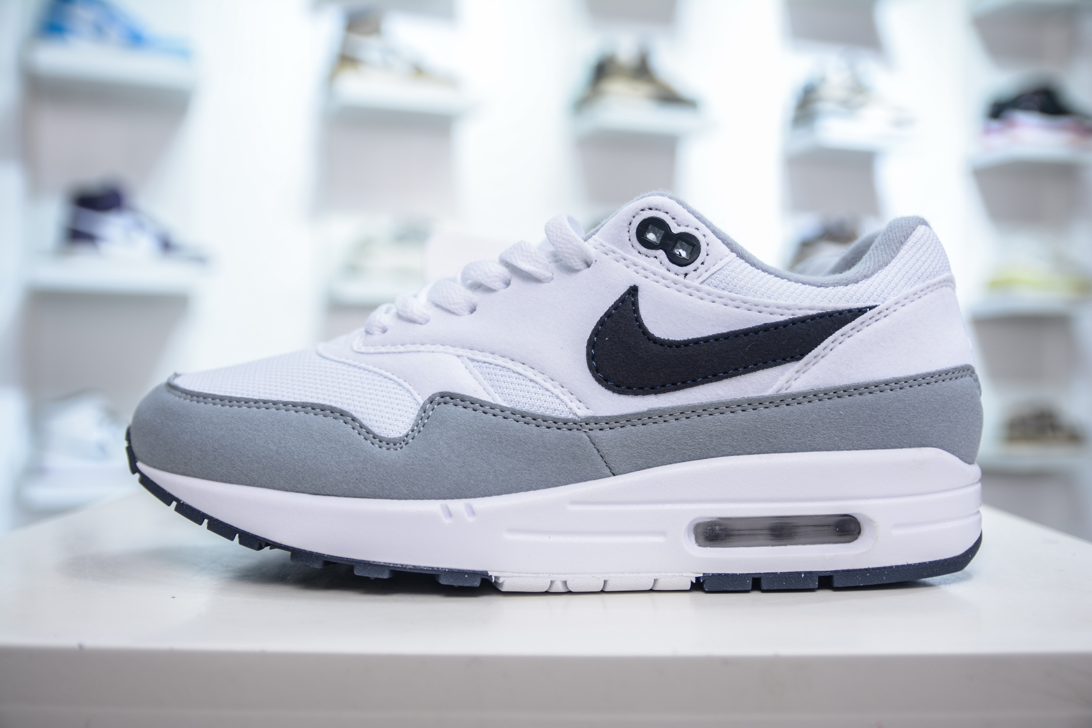 NK Air Max 1 初代复古气垫慢跑鞋 FZ5808-002