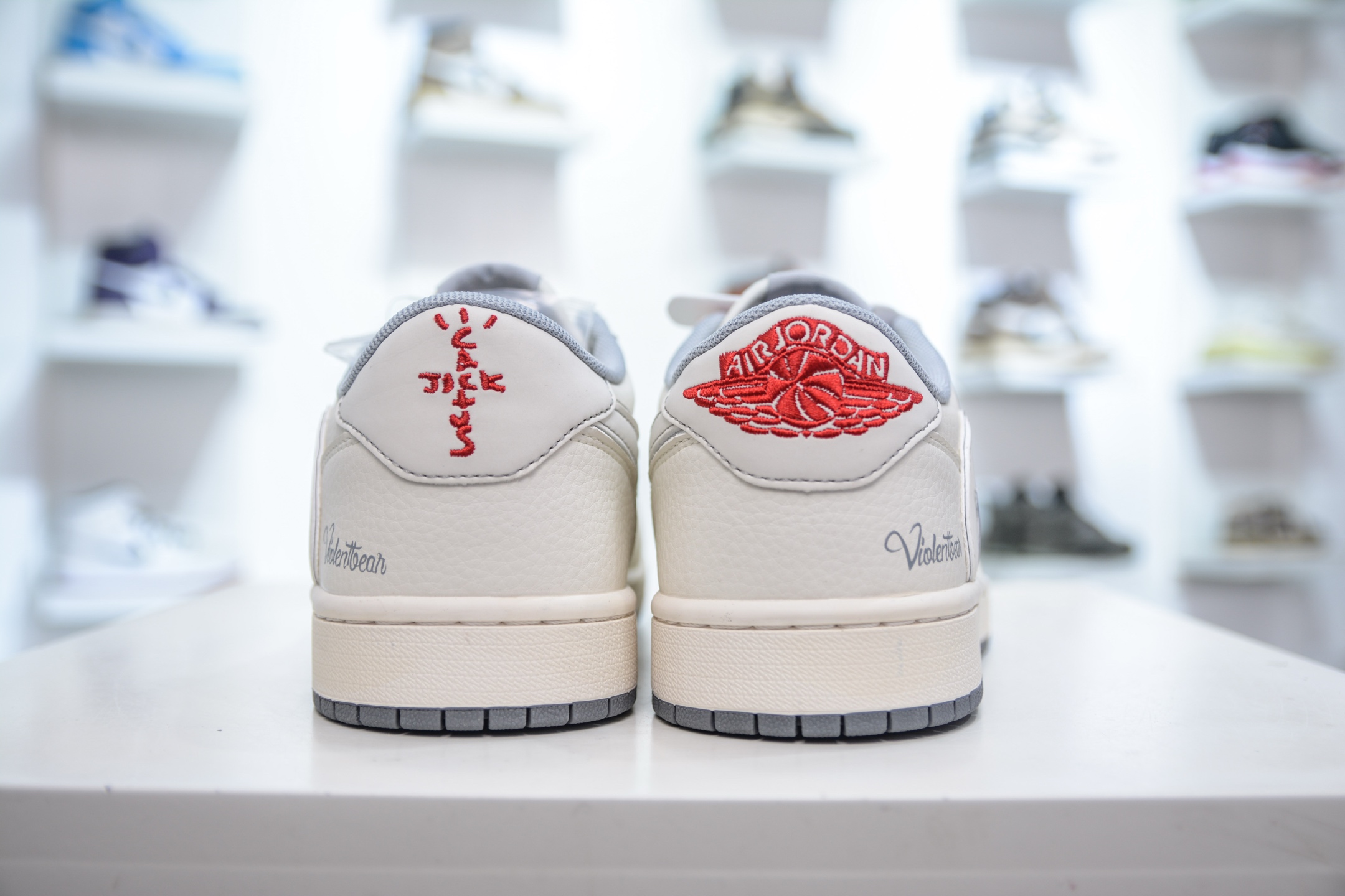 TS x Air Jordan 1 Retro Low x 暴力熊联名-卡通白灰 XS7089-527