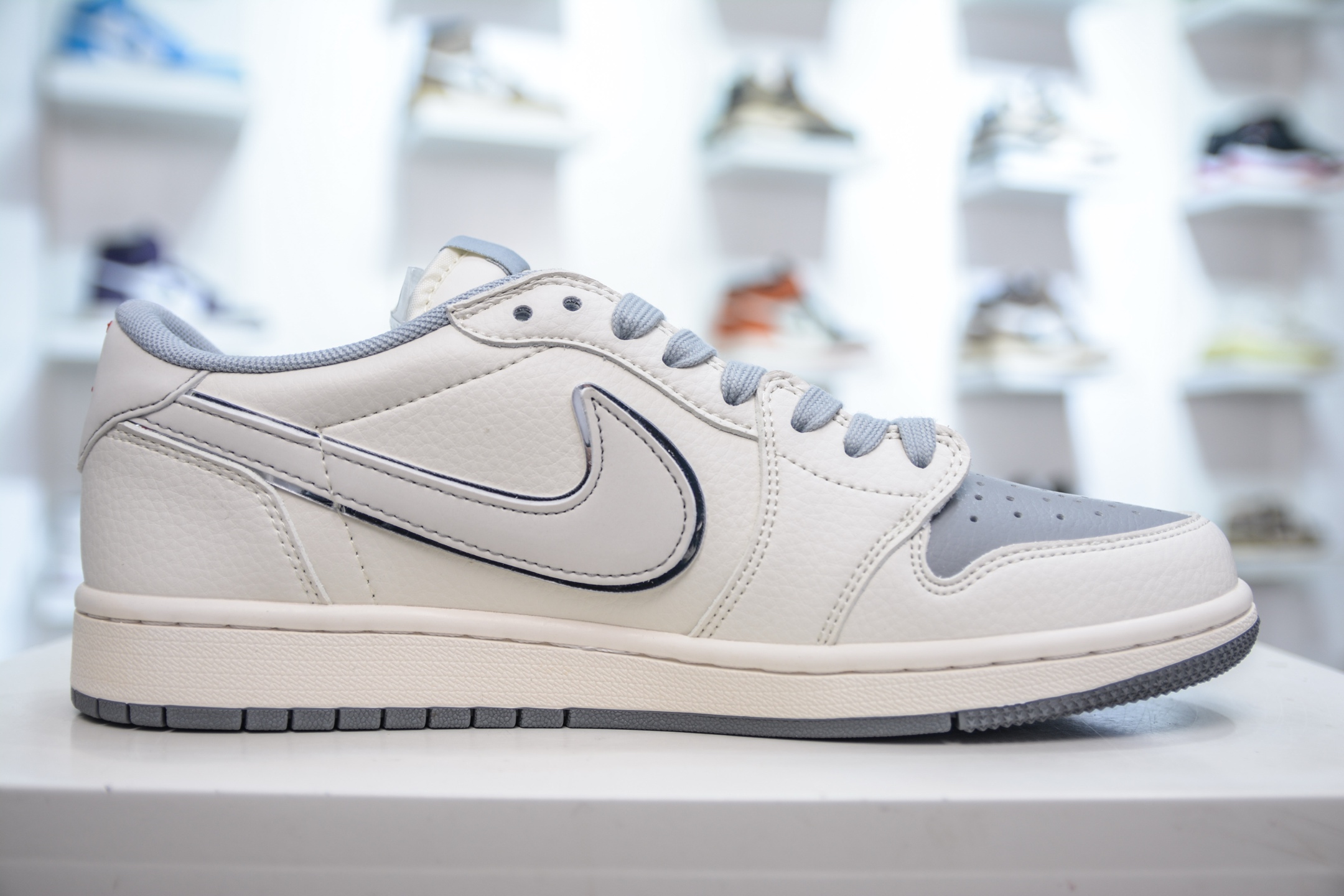 TS x Air Jordan 1 Retro Low x 暴力熊联名-卡通白灰 XS7089-527