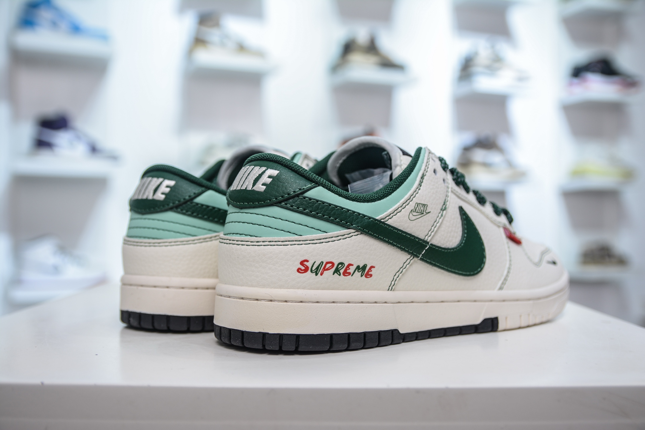 Nike SB Dunk Low x Supreme SUP联名-米白绿勾 FC1688-222