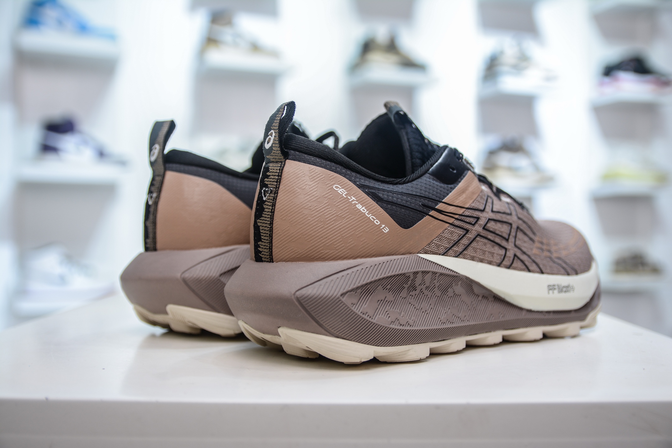 Asics Gel-Trabuco 13 复古亚瑟士透气休闲鞋缓震男子耐磨跑步鞋 1011B973-020