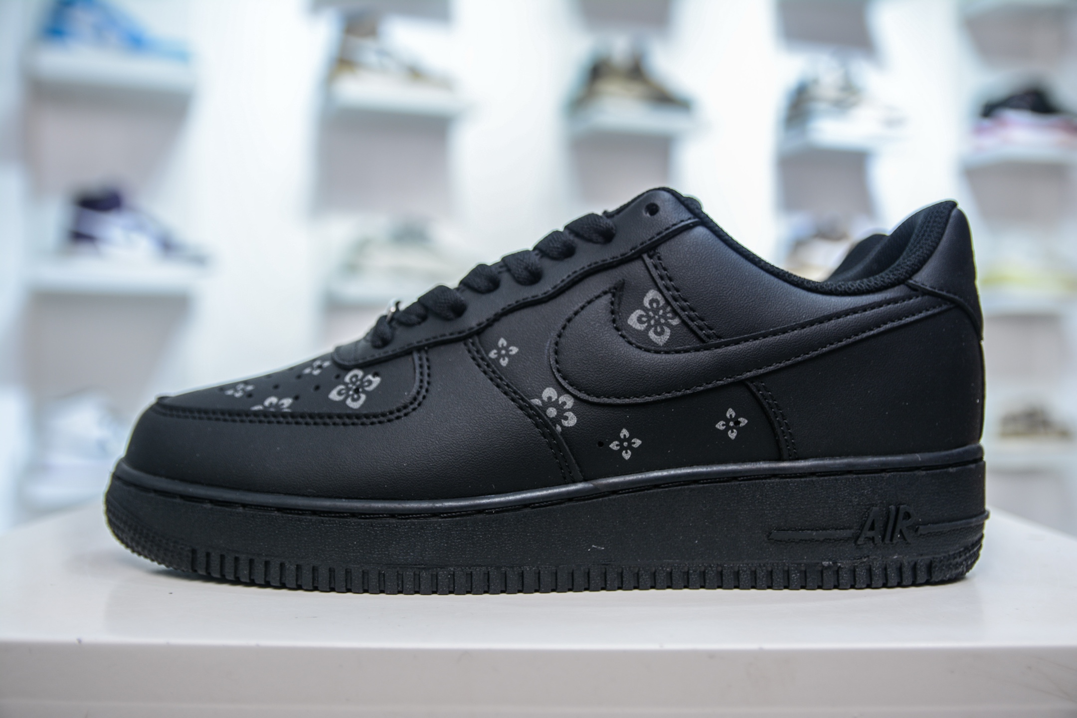 PB版 NK Air Force 1′07 Low 空军一号低帮百搭休闲运动板鞋 黑武士印花 315122-101
