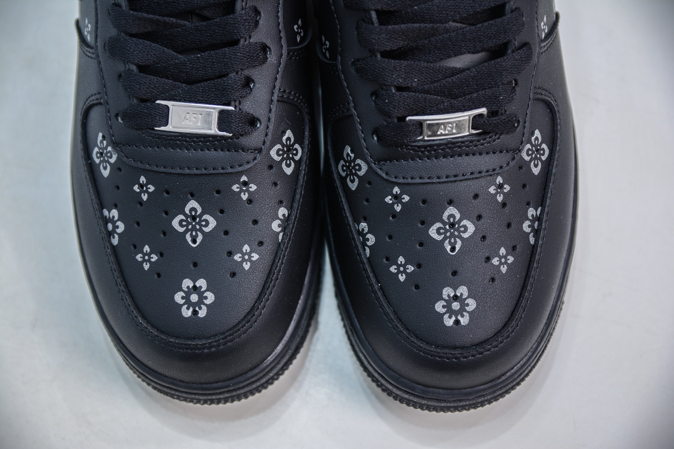 PB版 NK Air Force 1′07 Low 空军一号低帮百搭休闲运动板鞋 黑武士印花 315122-101