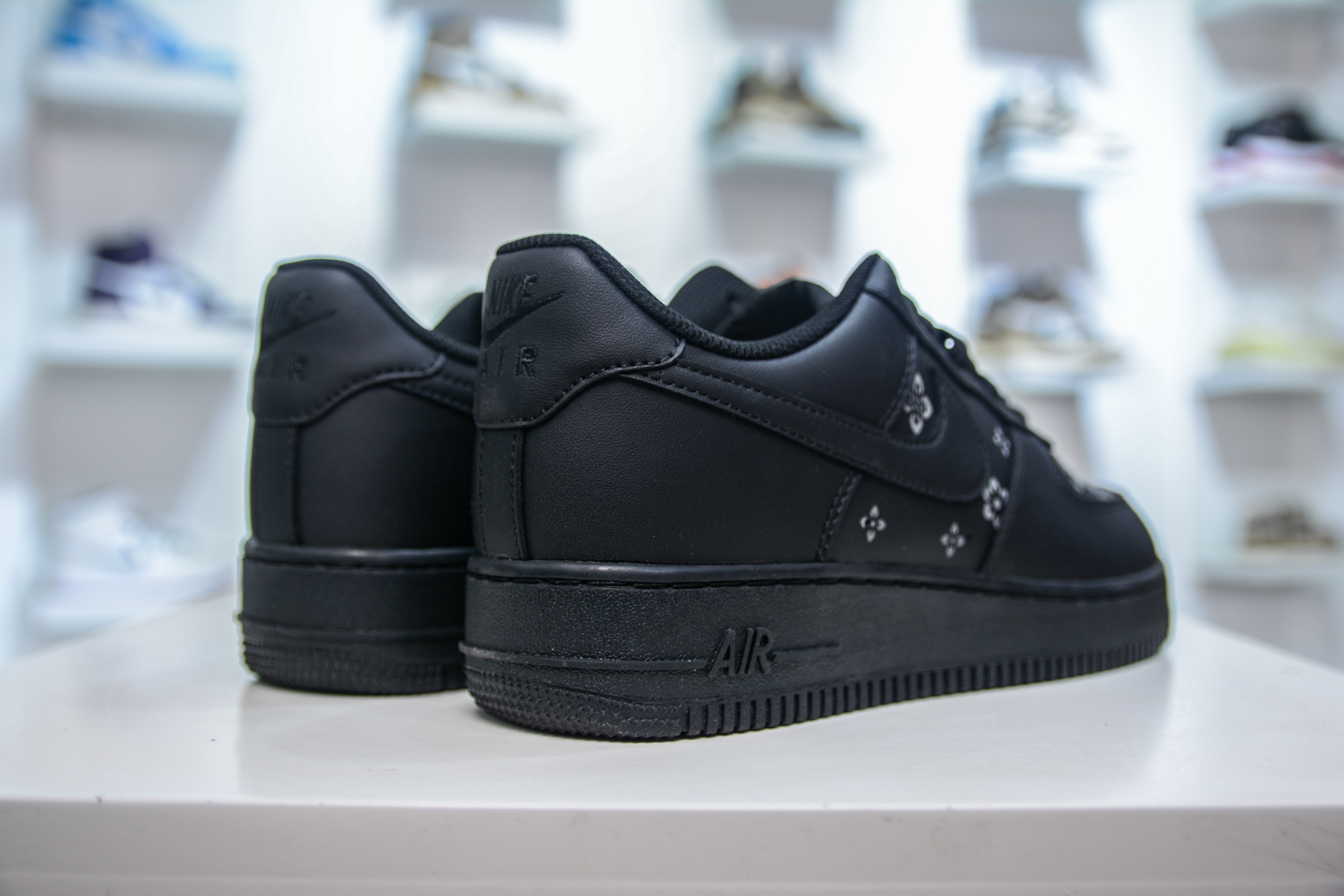 PB版 NK Air Force 1′07 Low 空军一号低帮百搭休闲运动板鞋 黑武士印花 315122-101