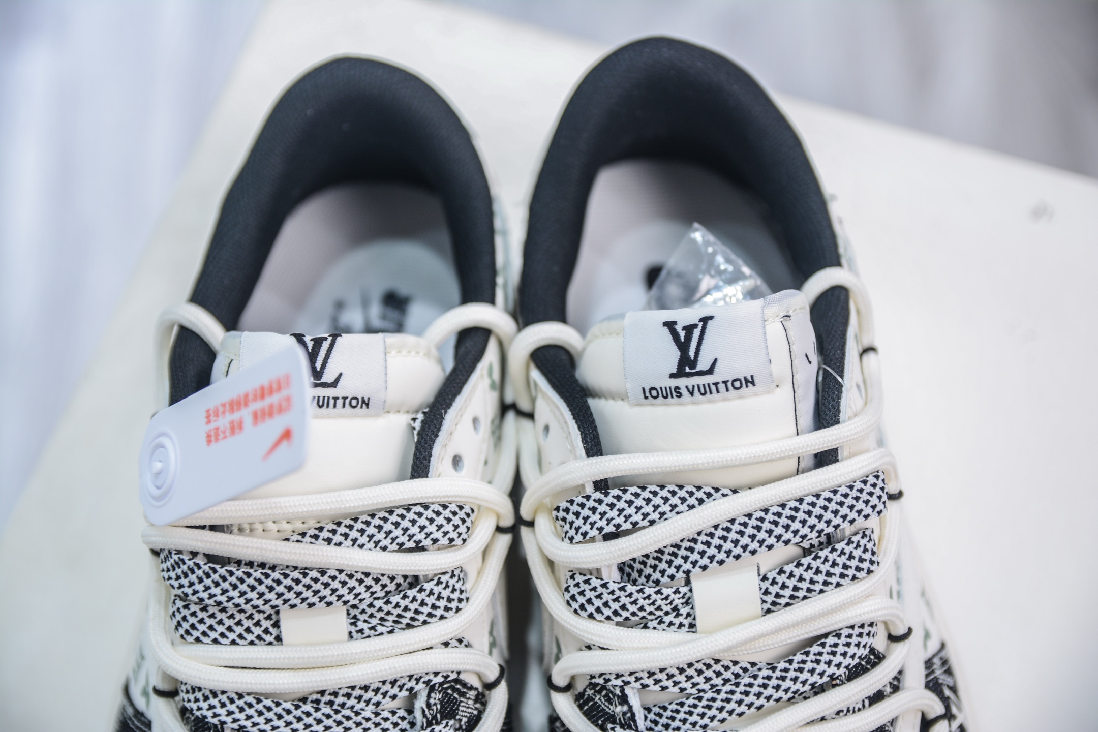 TS x Air Jordan x Stussy x Louis Vuitton AJ1 Low 倒钩低帮LV 联名-白黑牛仔抽绳 YX5066-323