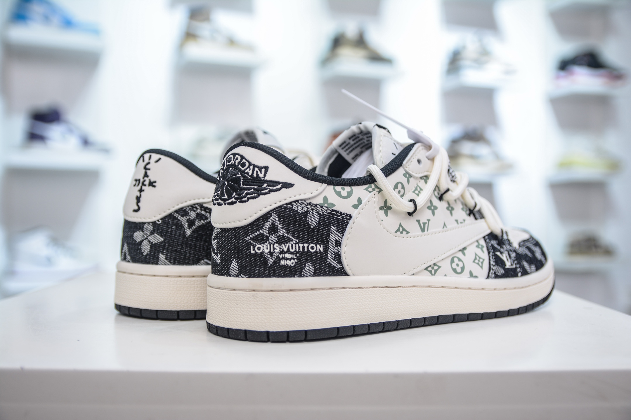 TS x Air Jordan x Stussy x Louis Vuitton AJ1 Low 倒钩低帮LV 联名-白黑牛仔抽绳 YX5066-323