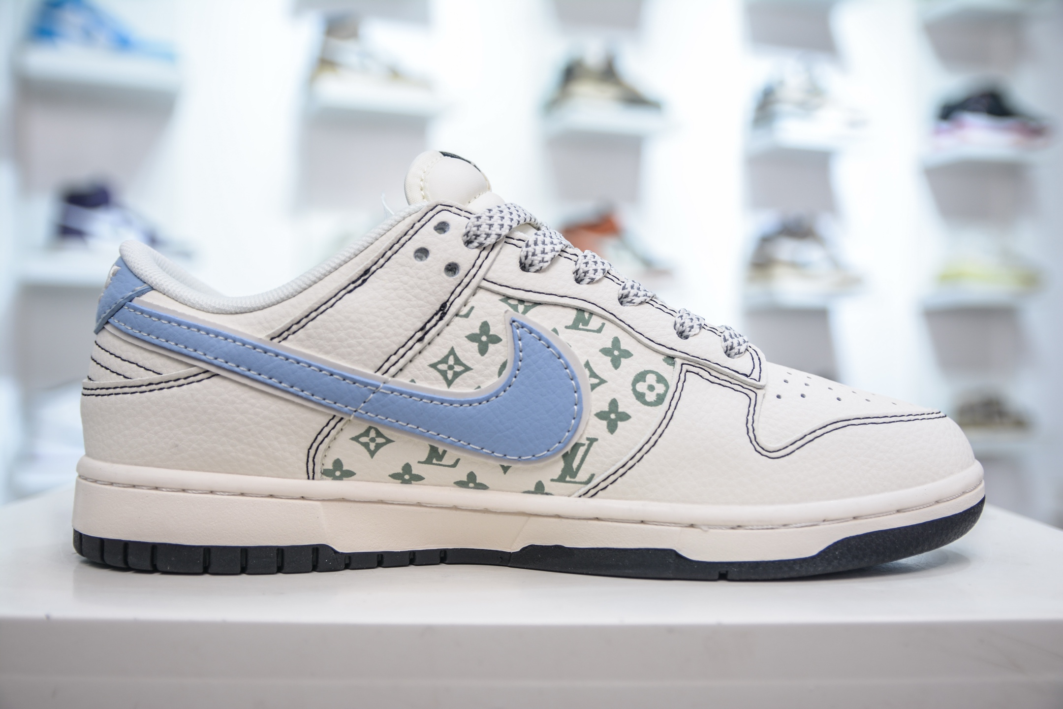 Nike SB Dunk Low x Louis Vuitton LV联名-白黑线蓝勾 XX3168-143