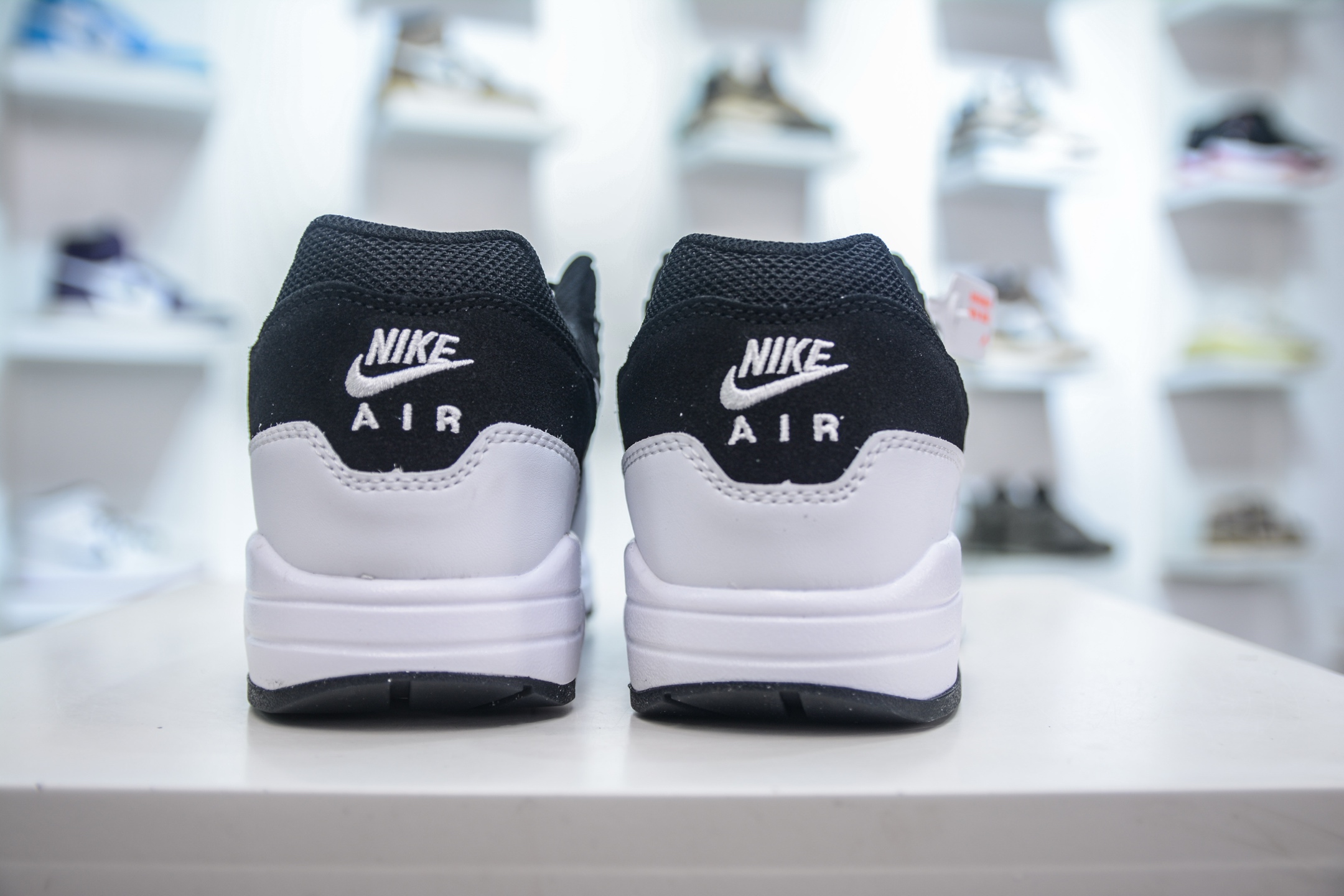 NK Air Max 1 初代复古气垫慢跑鞋 FZ5808-007