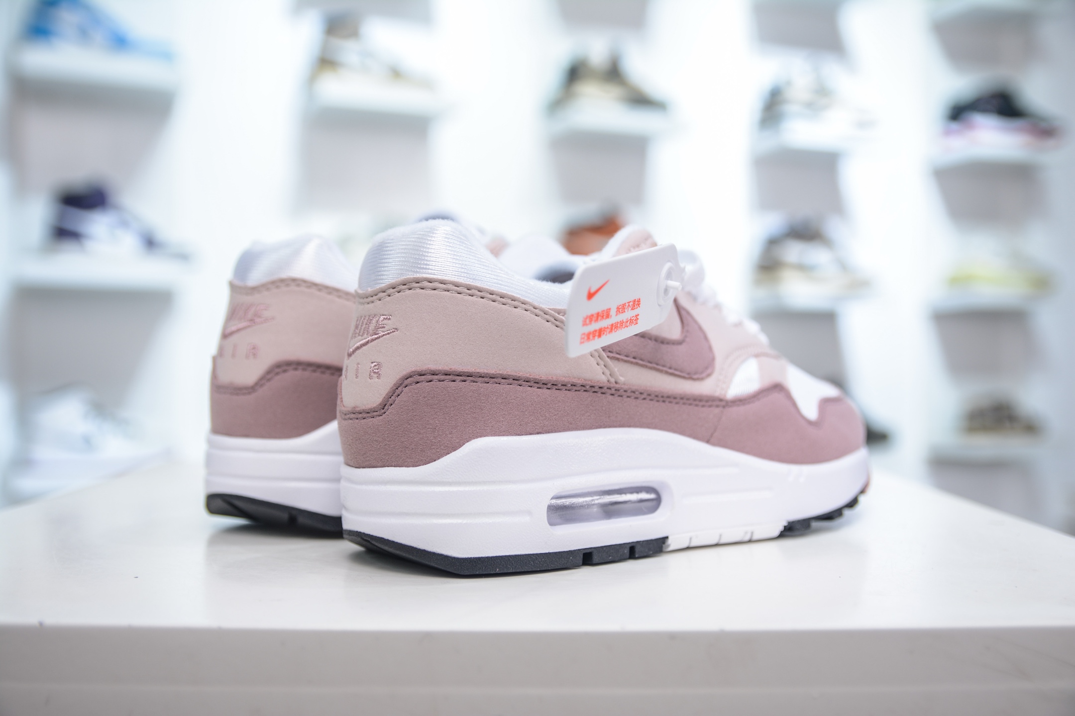 NK Air Max 1 初代复古气垫慢跑鞋 DZ2628-106