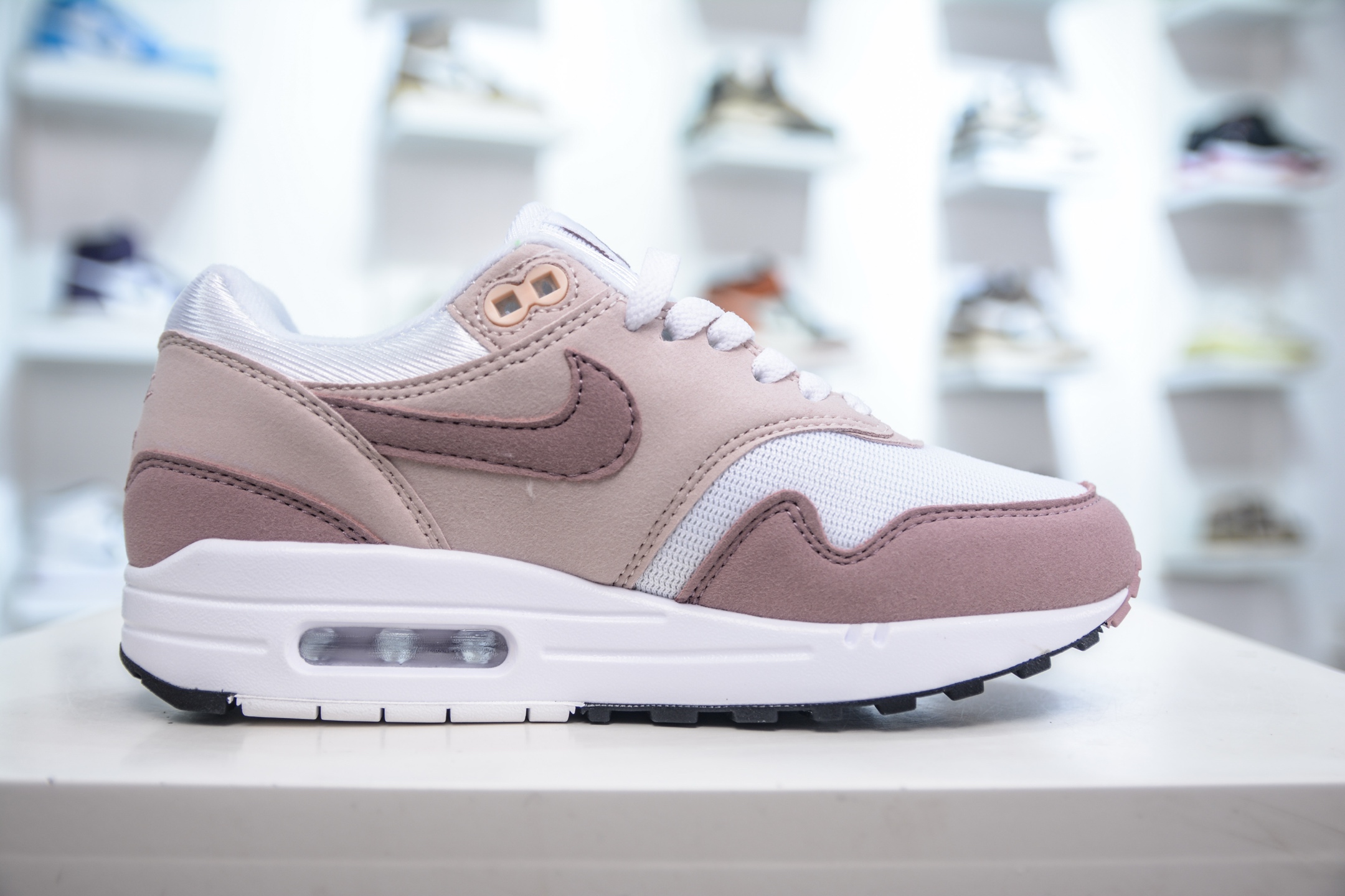 NK Air Max 1 初代复古气垫慢跑鞋 DZ2628-106