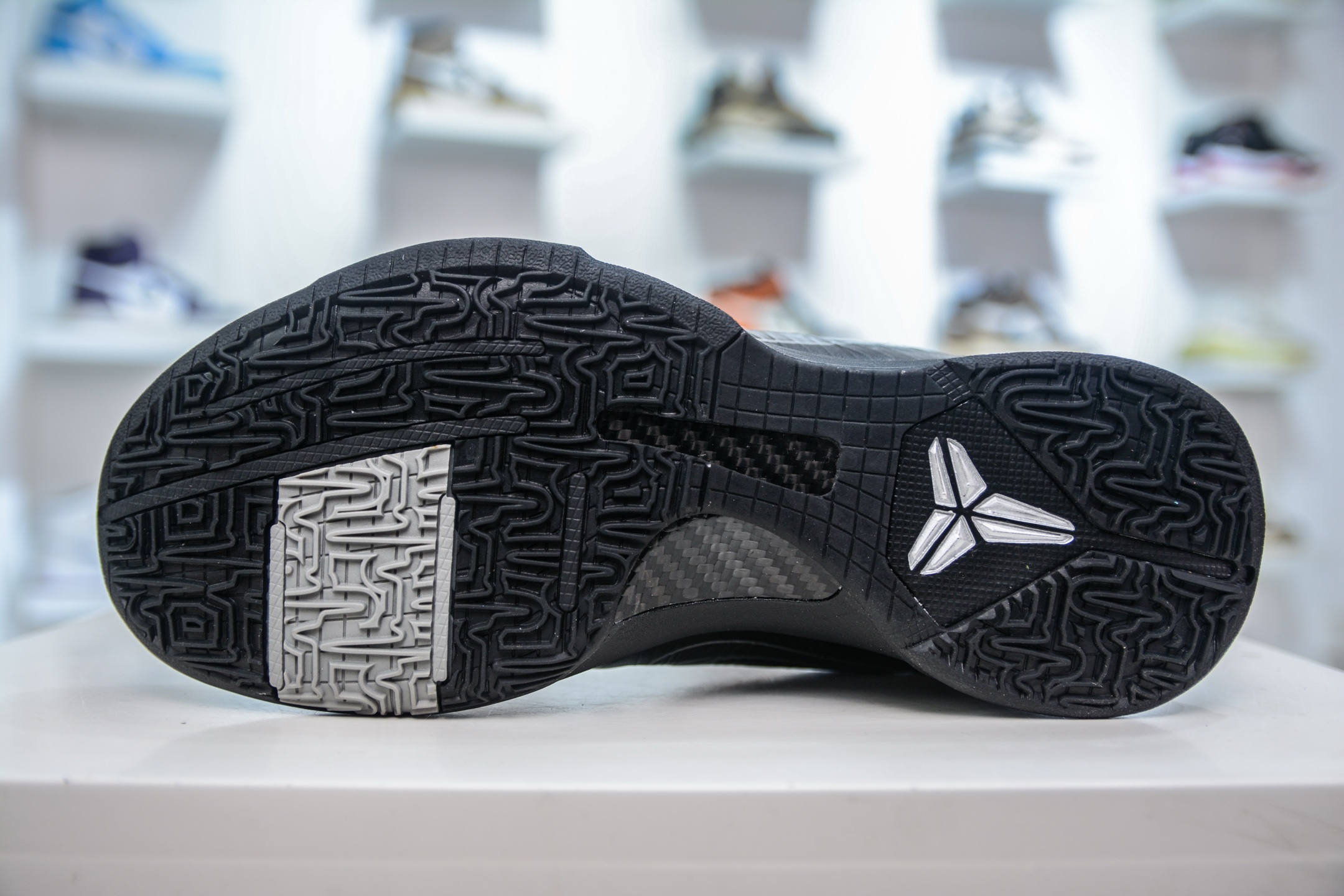380 TOP纯原 NK Zoom Kobe 5 黑武士 Zoom Turbo气垫后掌EVA缓震 实战配置直接拉满 386430-003