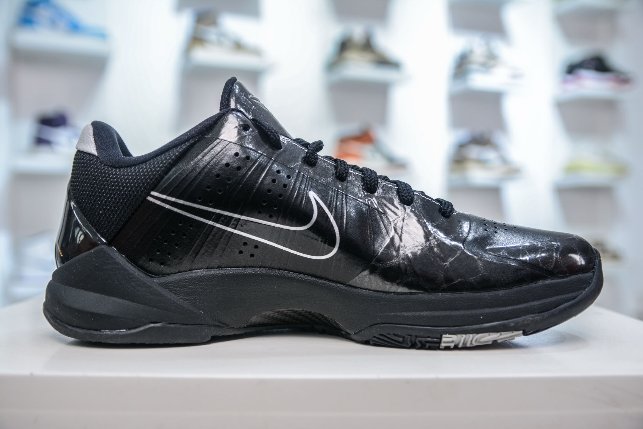 380 TOP纯原 NK Zoom Kobe 5 黑武士 Zoom Turbo气垫后掌EVA缓震 实战配置直接拉满 386430-003