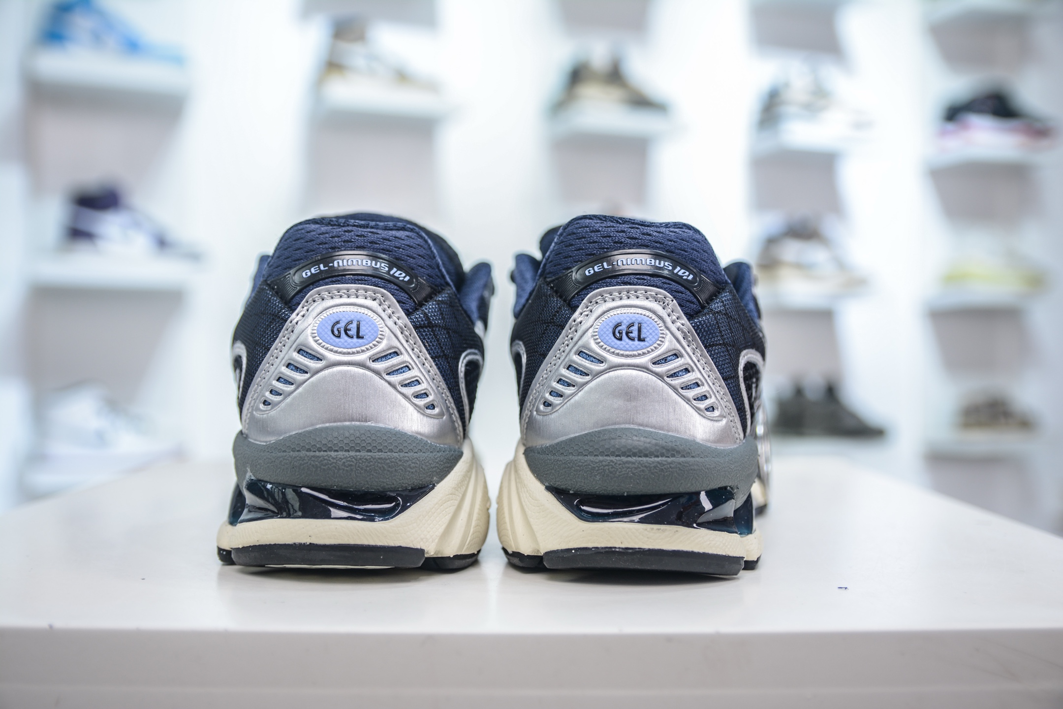 210 Asics GEL-Kahana NIMBUS 10.1 耐磨透气低帮休闲鞋 1203A543-003