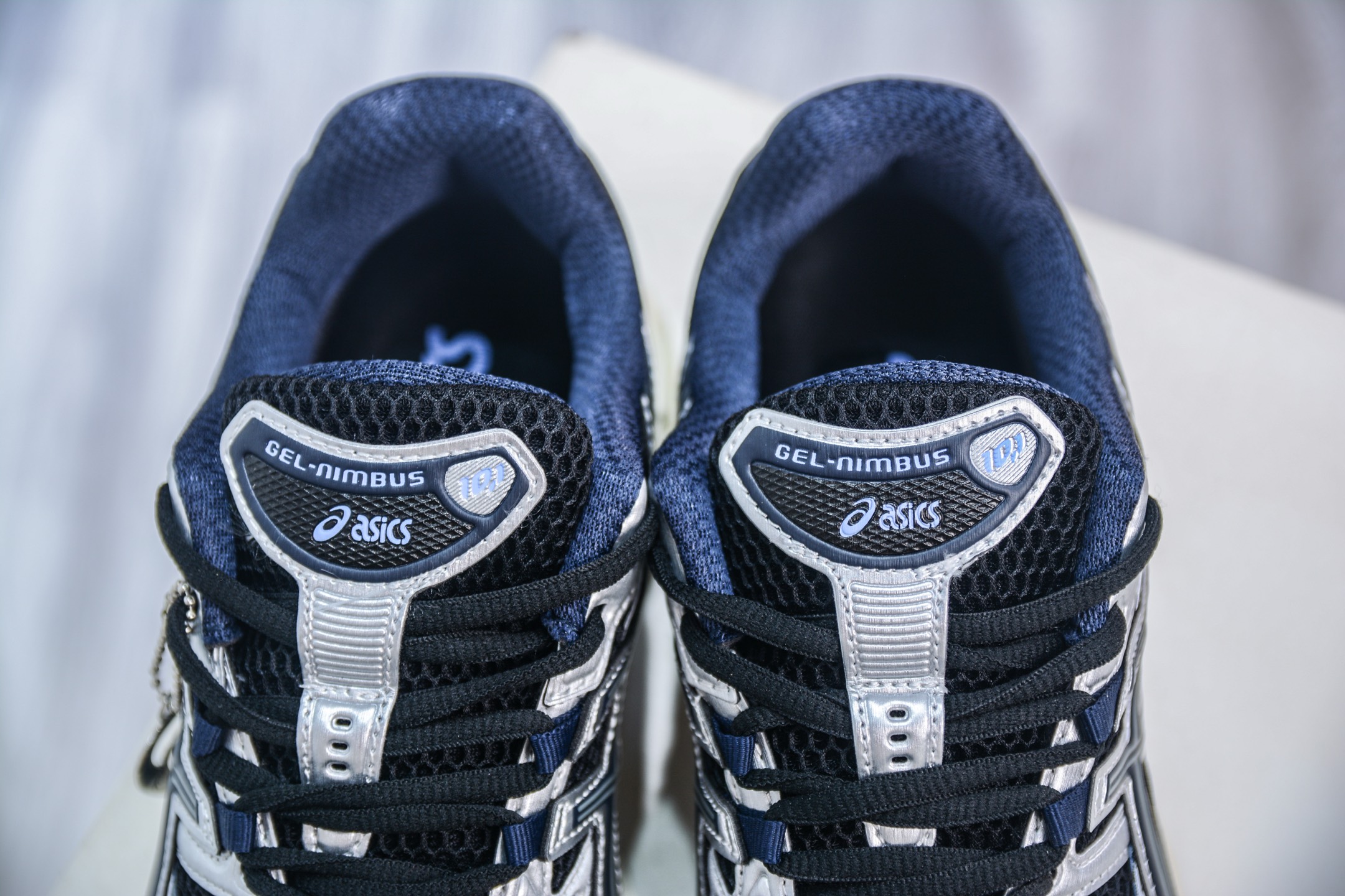 210 Asics GEL-Kahana NIMBUS 10.1 耐磨透气低帮休闲鞋 1203A543-003