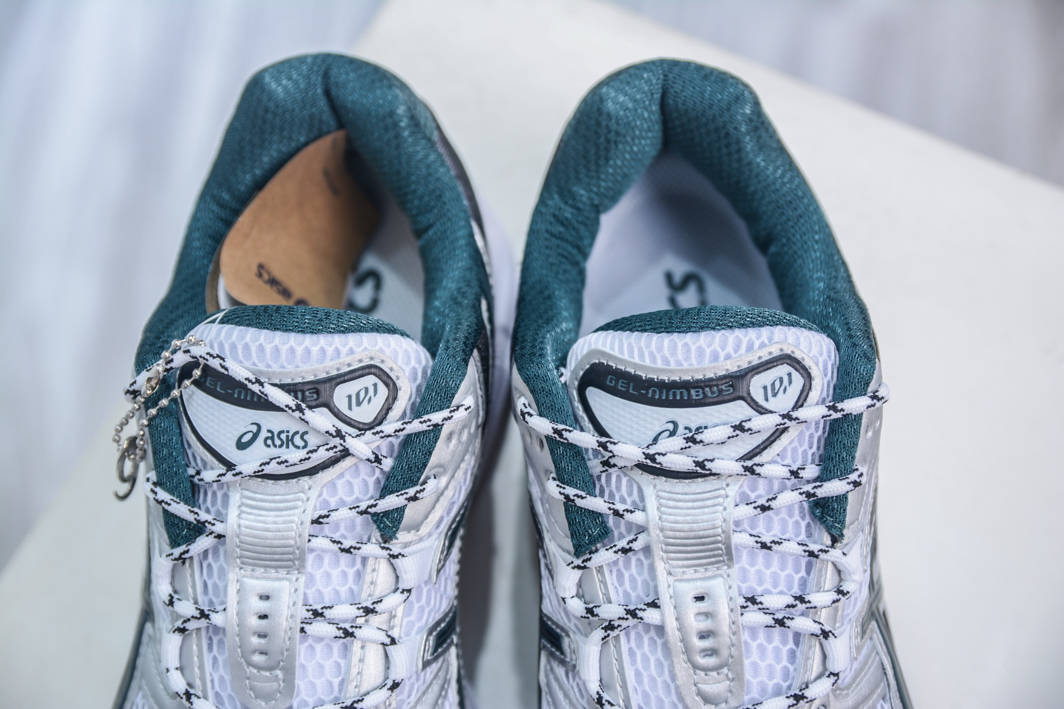 210 Asics GEL-Kahana NIMBUS 10.1 耐磨透气低帮休闲鞋 1203A543-103