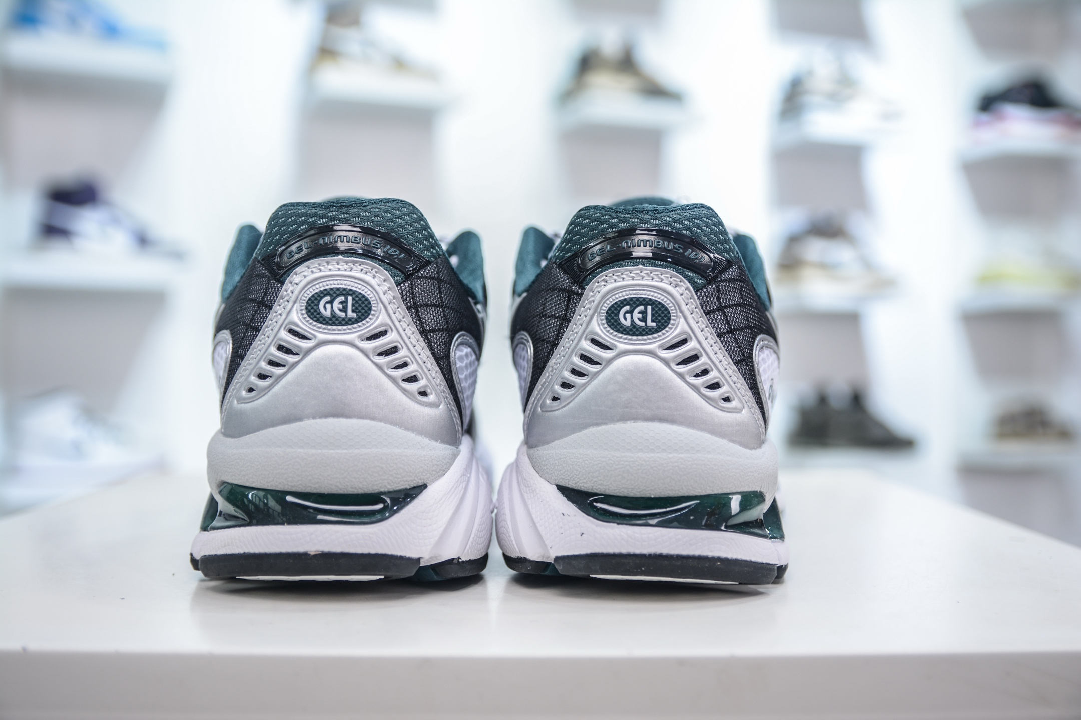 210 Asics GEL-Kahana NIMBUS 10.1 耐磨透气低帮休闲鞋 1203A543-103
