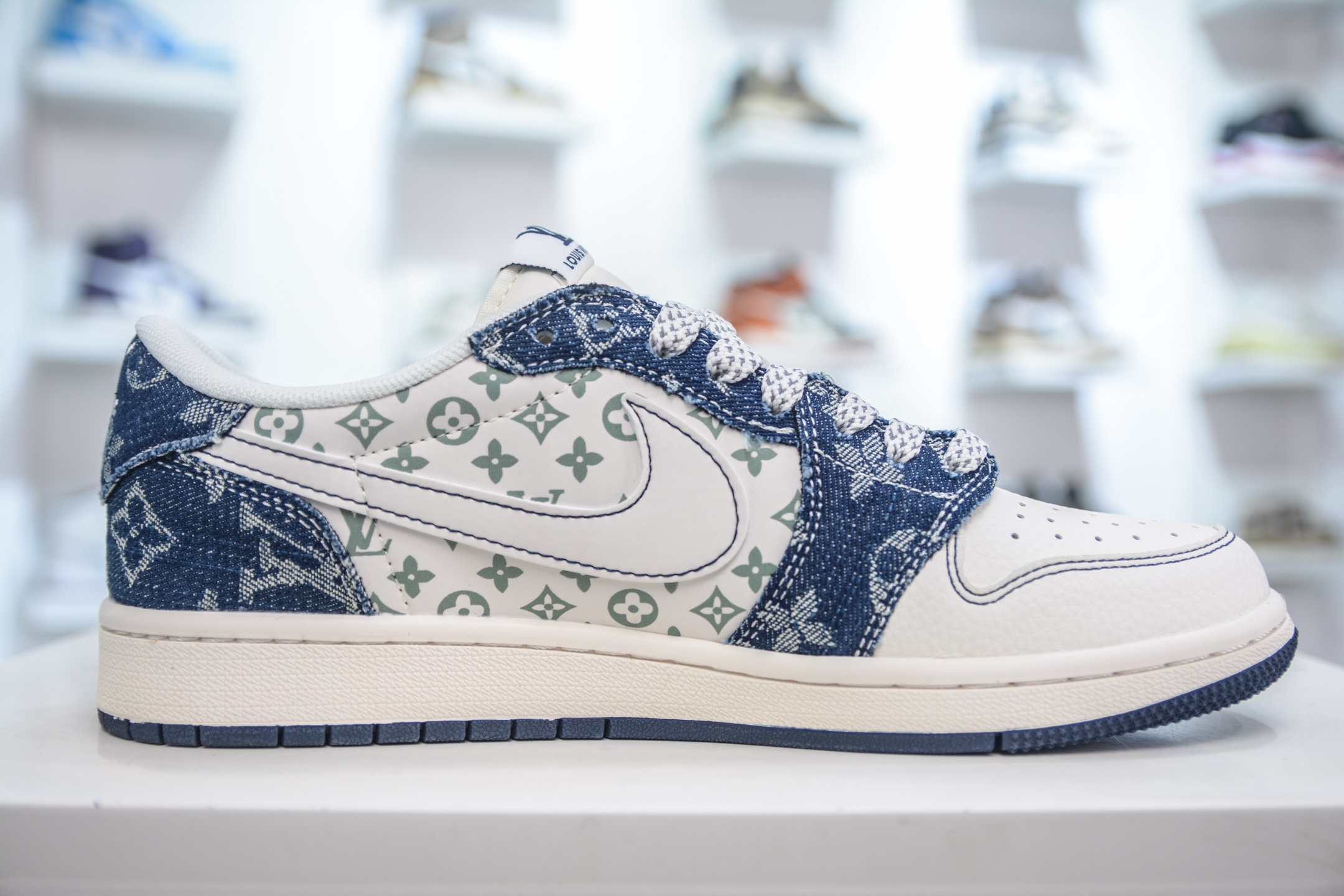 270 TS x Air Jordan x Louis Vuitton AJ1 Low 倒钩低帮LV联名-白蓝牛仔布 YX5066-326
