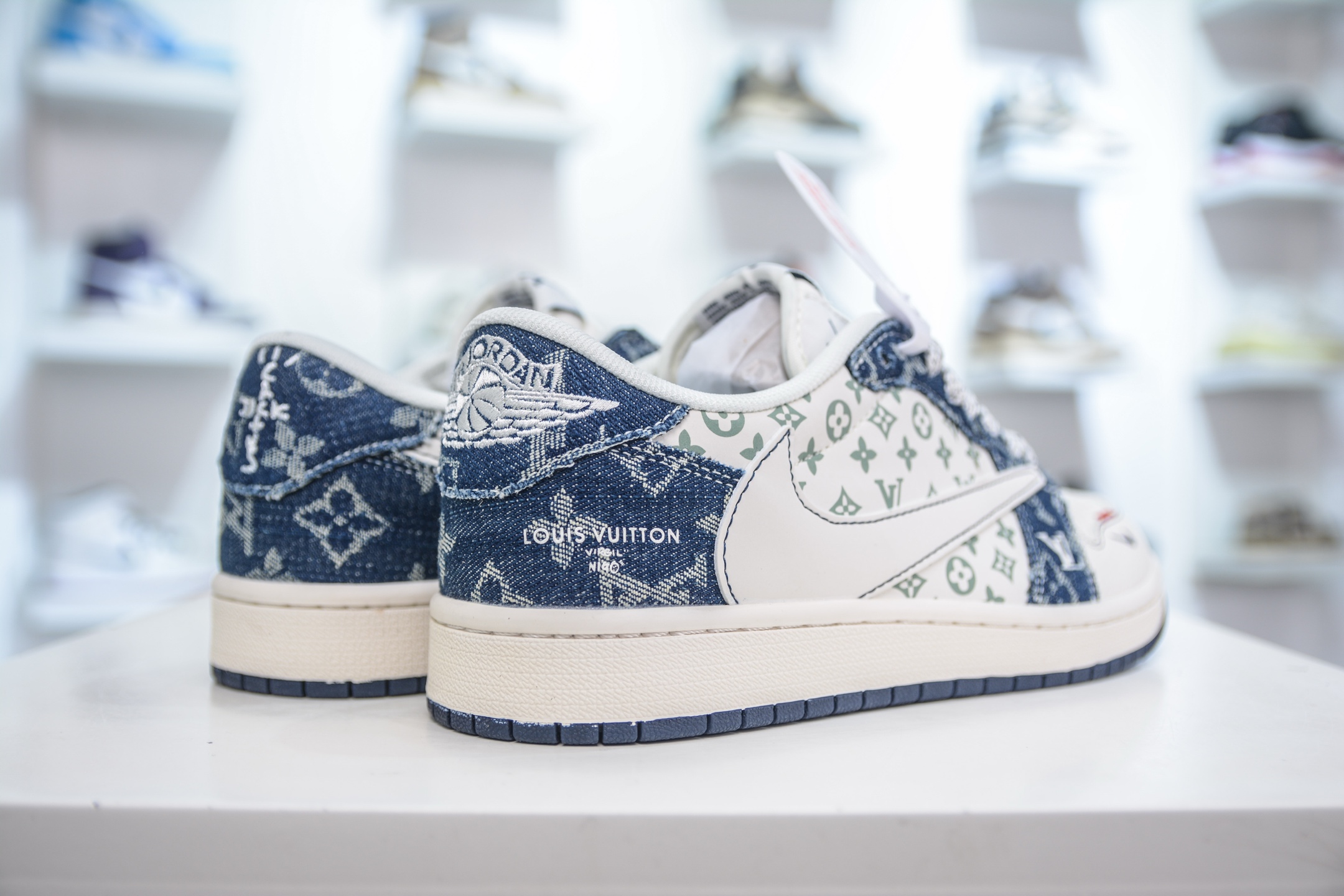 270 TS x Air Jordan x Louis Vuitton AJ1 Low 倒钩低帮LV联名-白蓝牛仔布 YX5066-326