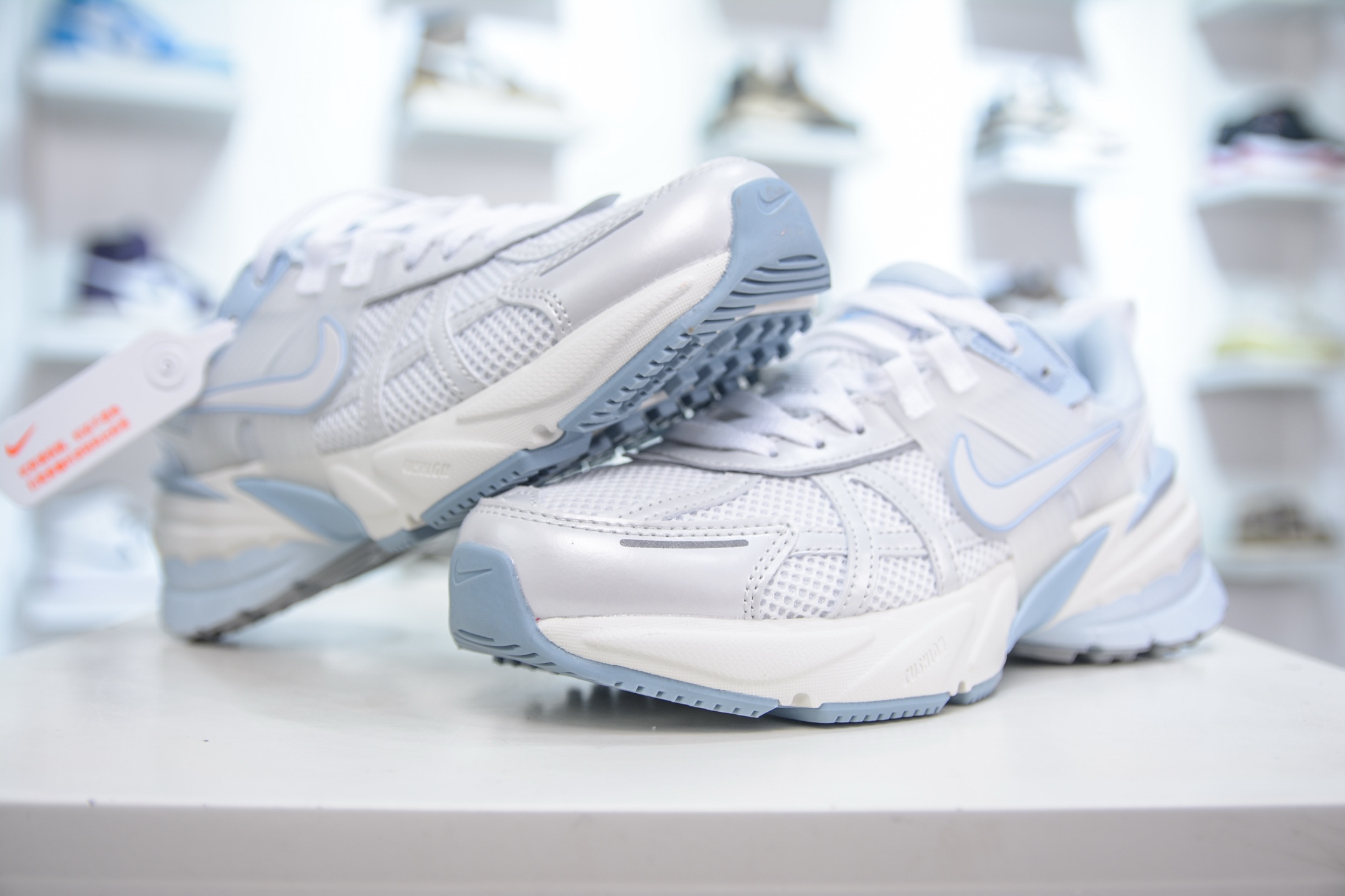200 NIKE V2K Runtekk 充正版本减震防滑复古低帮跑步鞋 FD0736-009