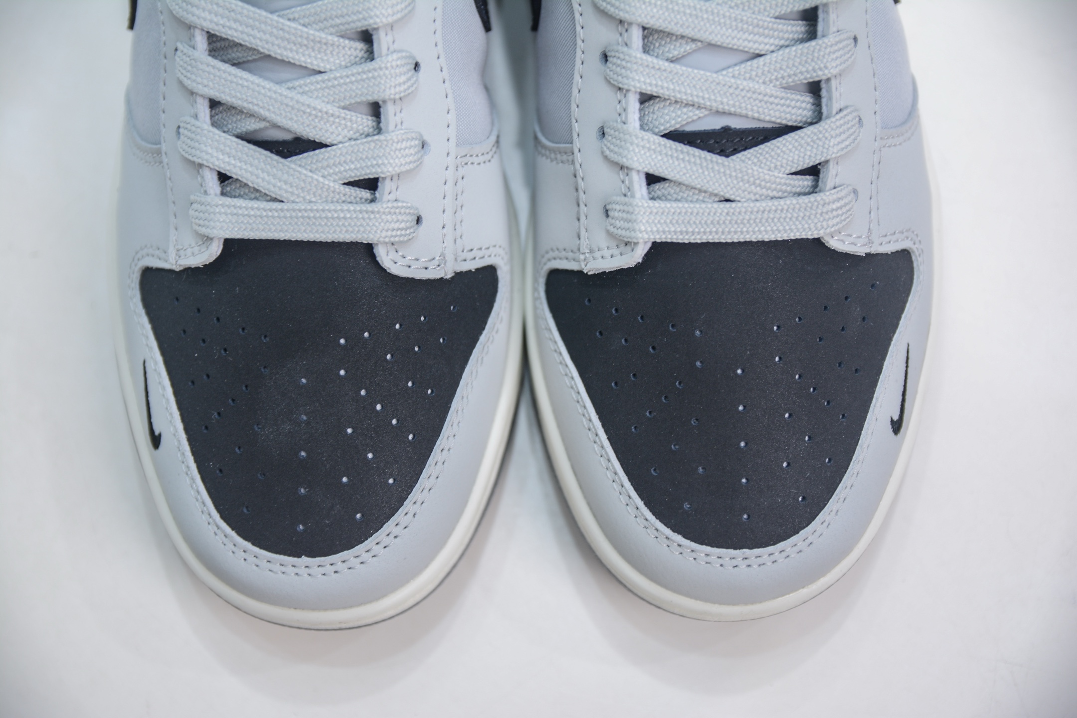 260 Nike SB Dunk Low x Supreme SUP联名-灰黑 XY2026-151