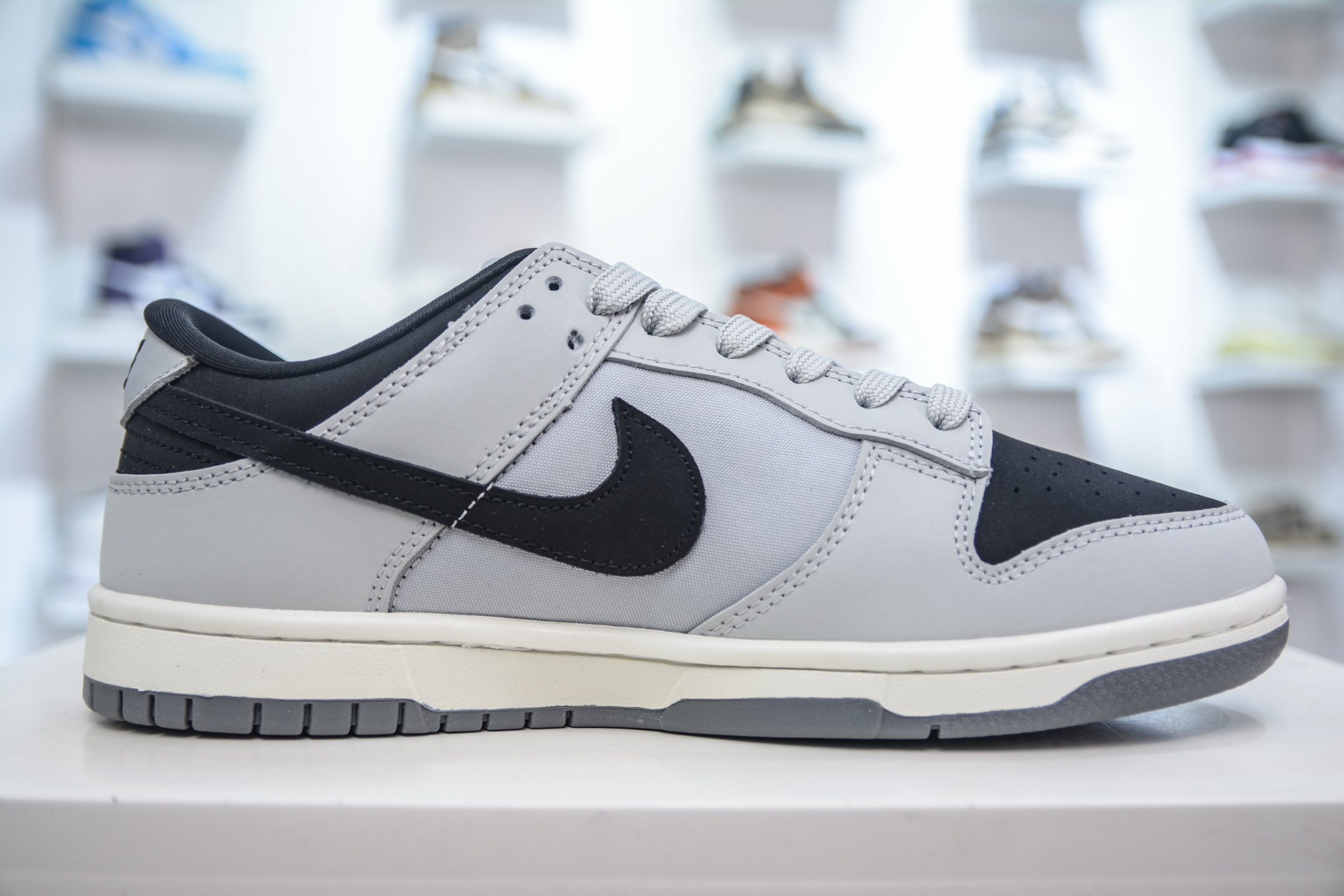 260 Nike SB Dunk Low x Supreme SUP联名-灰黑 XY2026-151