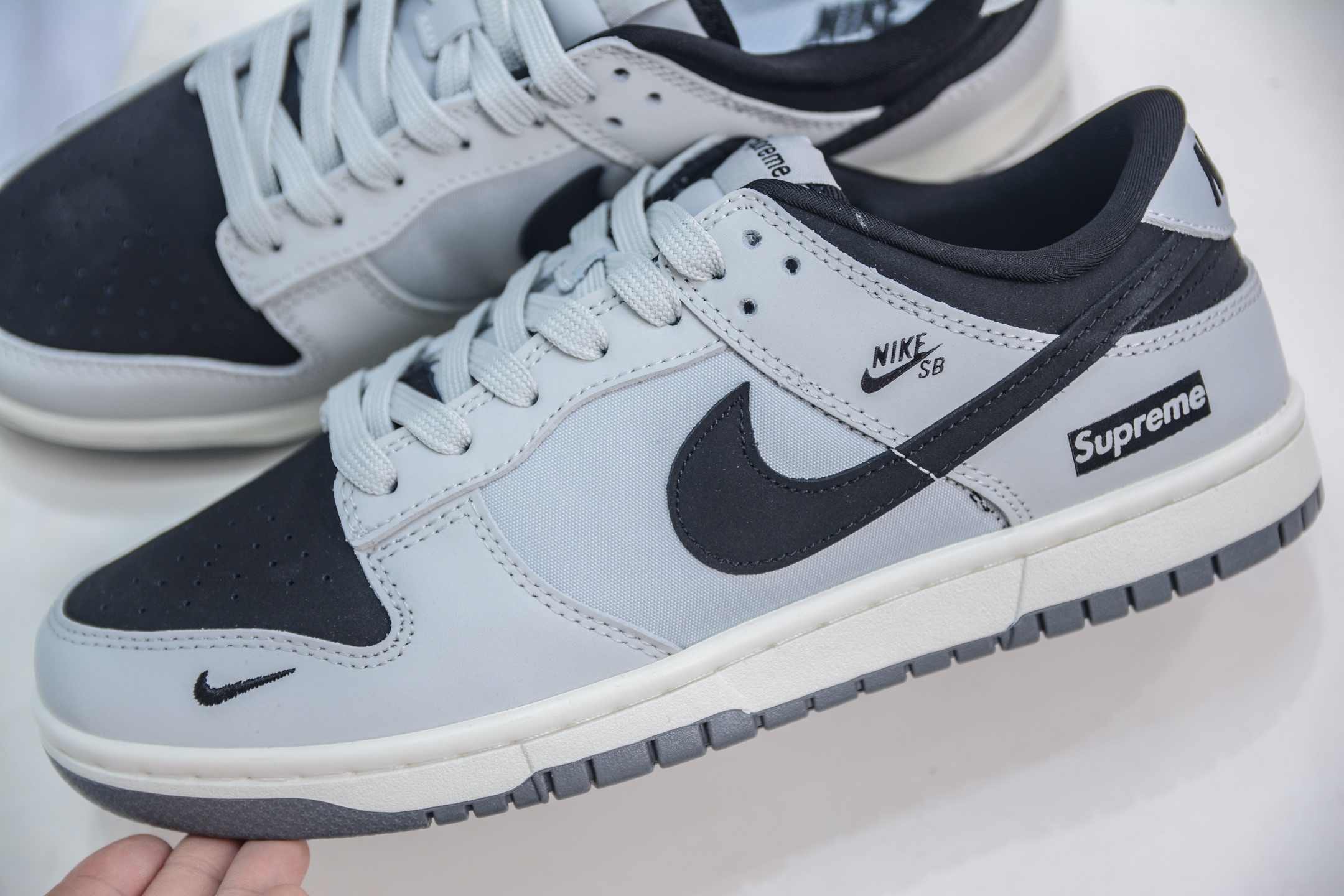 260 Nike SB Dunk Low x Supreme SUP联名-灰黑 XY2026-151