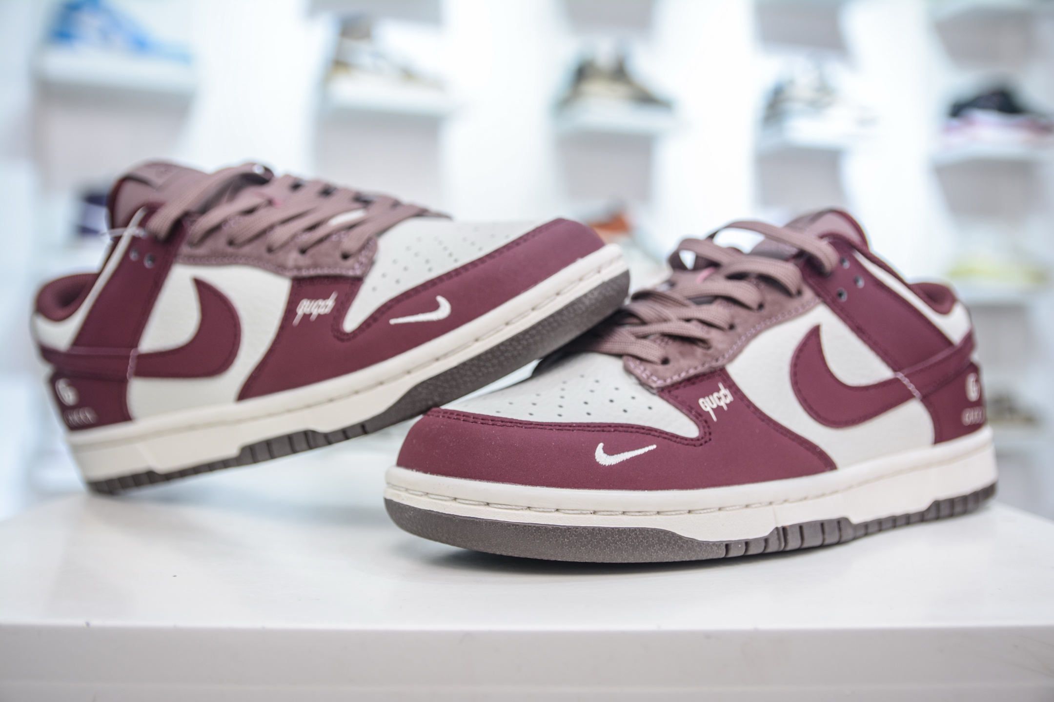 260 Nike SB Dunk Low x GUCCI 古驰联名-白酒红 FX1588-302