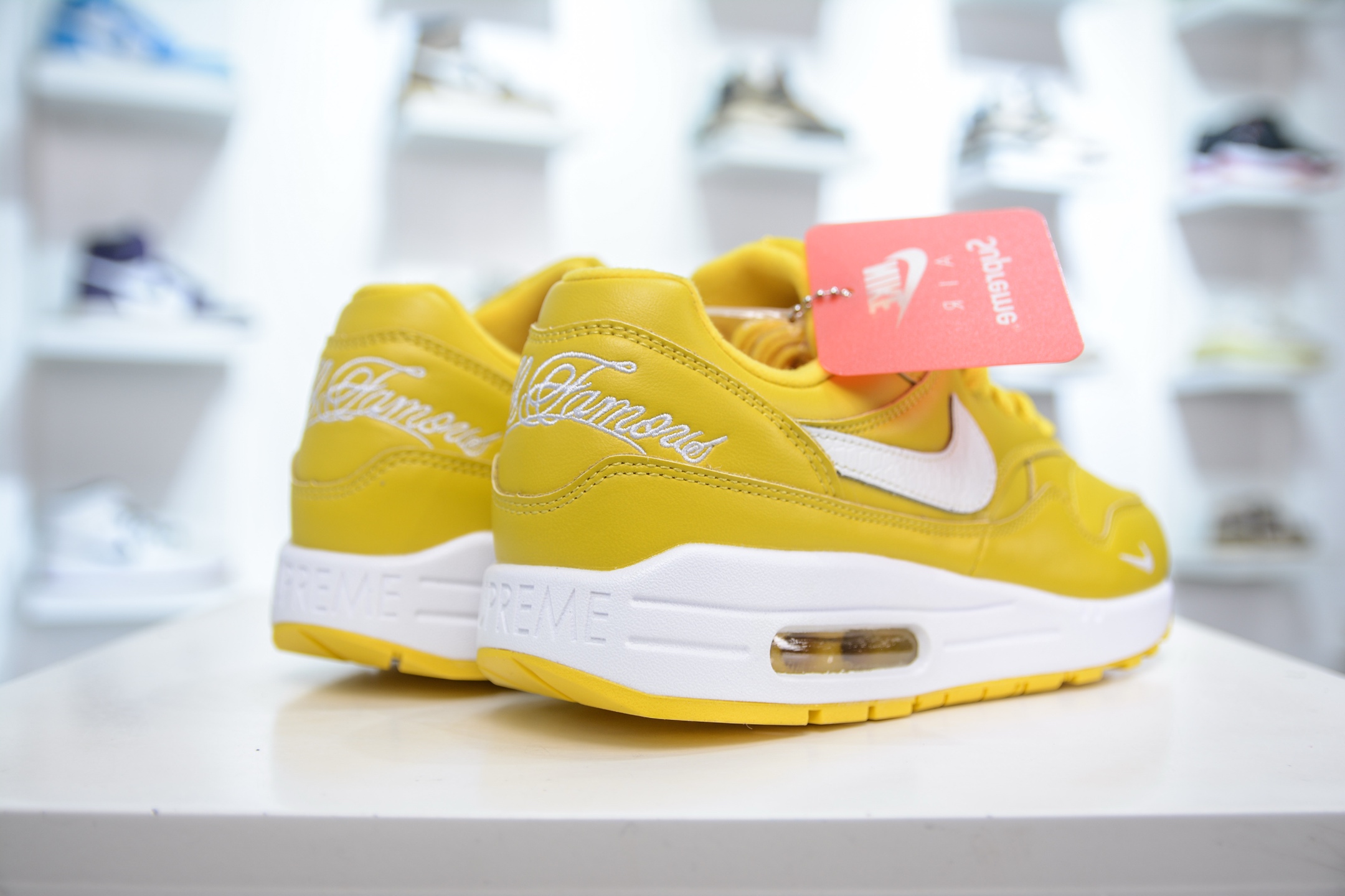 200 NK Air Max 1 初代复古气垫慢跑鞋 HF8813-700