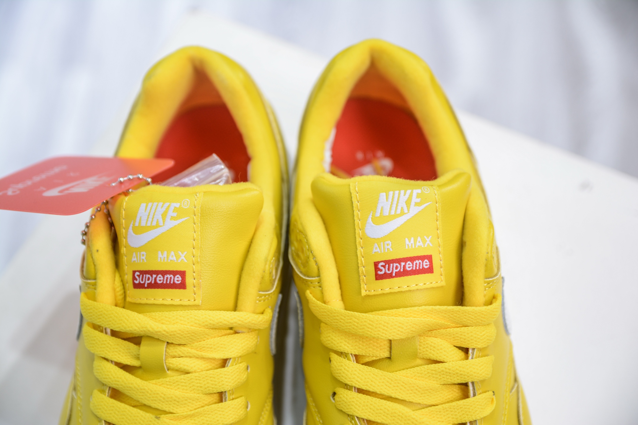200 NK Air Max 1 初代复古气垫慢跑鞋 HF8813-700