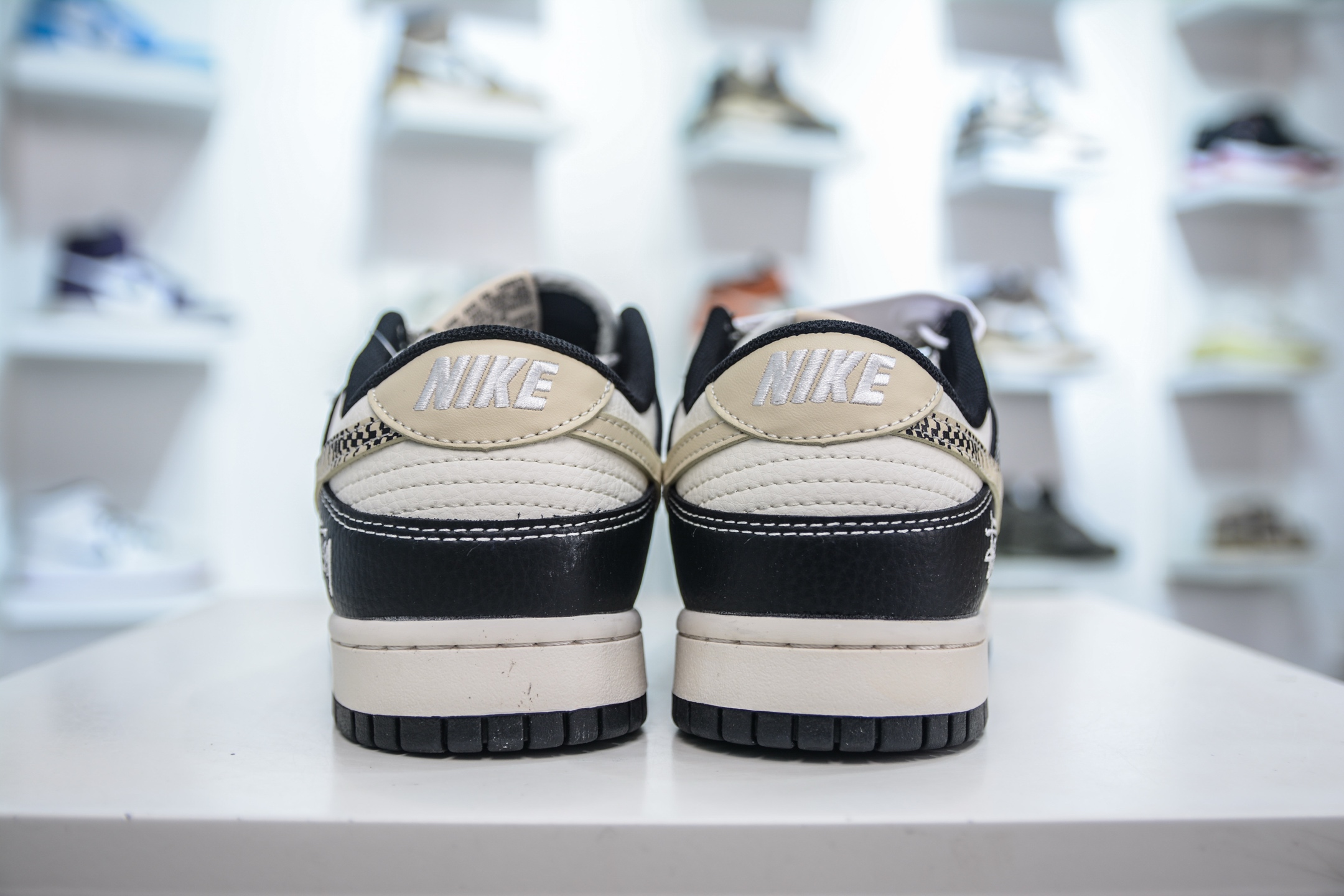 280 Nike SB Dunk Low x Stussy 斯图西联名-新浪熊猫 ZH2598-271