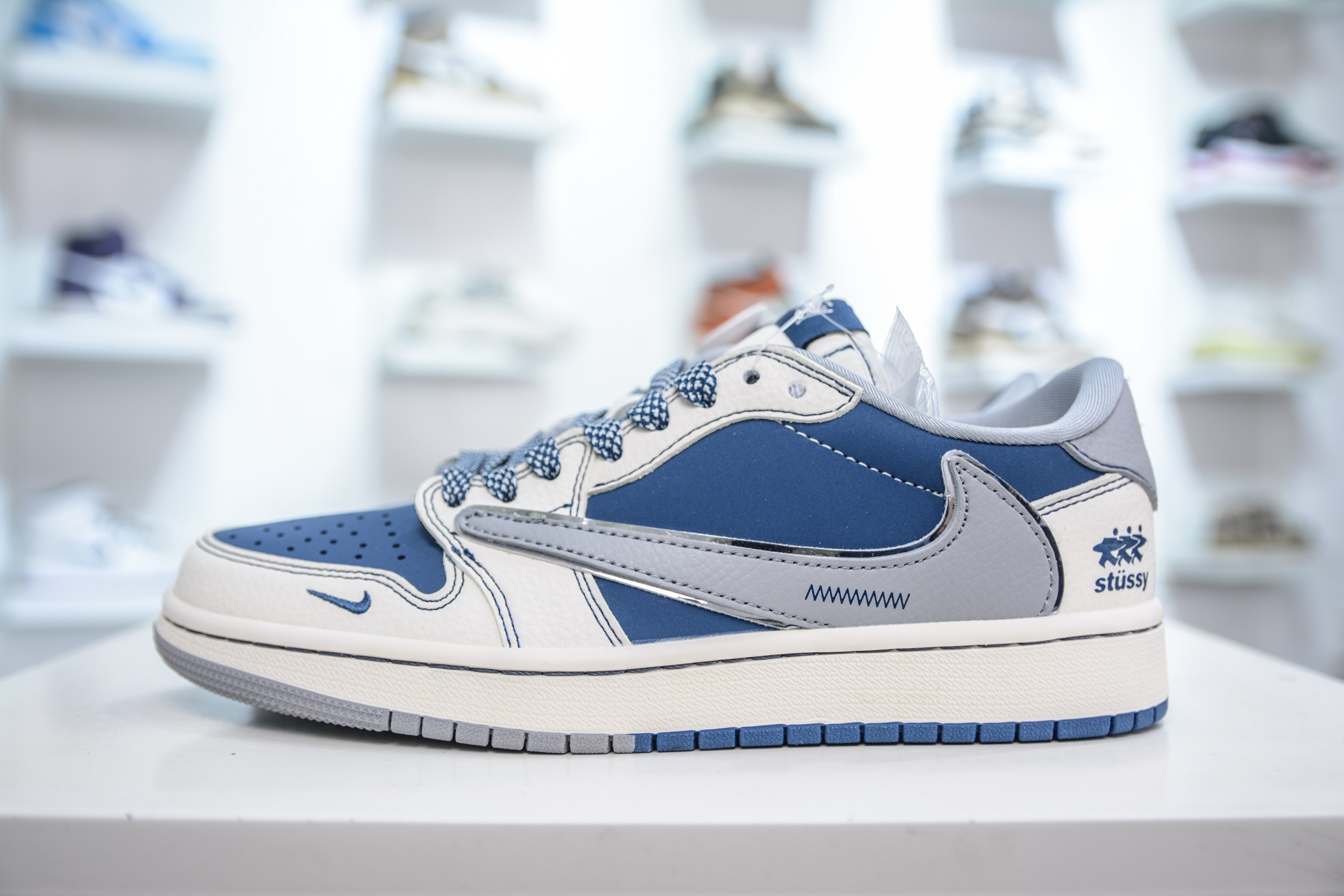 270 TS x Air Jordan x Stussy AJ1 Low 倒钩低帮联名斯图西-白蓝灰勾 ZH2598-245