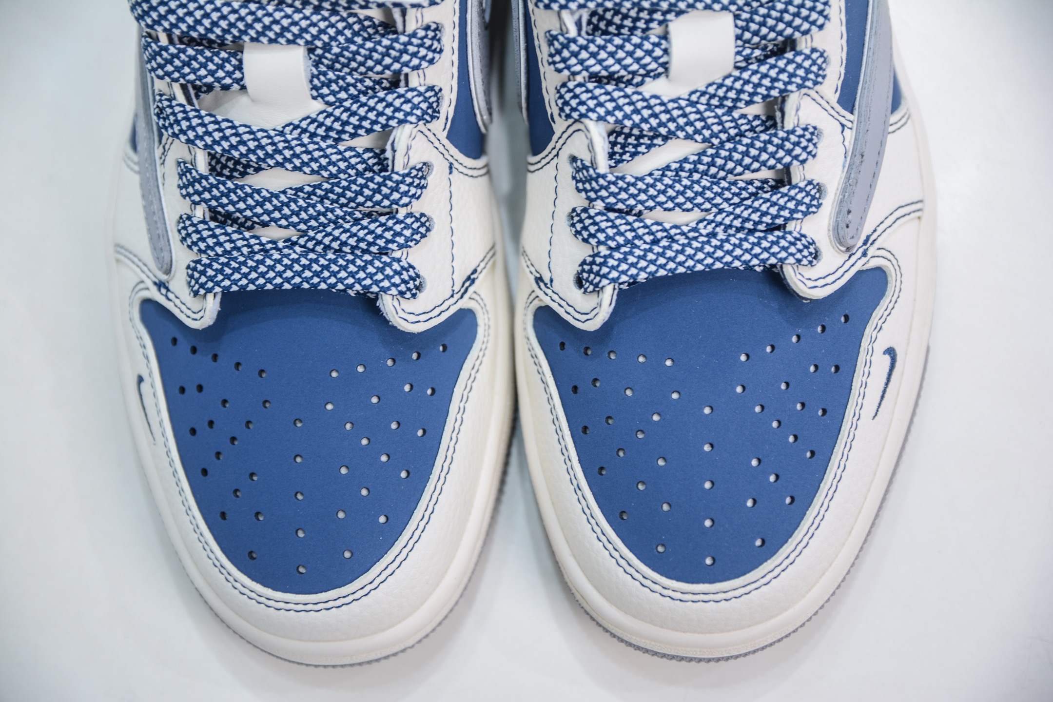 270 TS x Air Jordan x Stussy AJ1 Low 倒钩低帮联名斯图西-白蓝灰勾 ZH2598-245