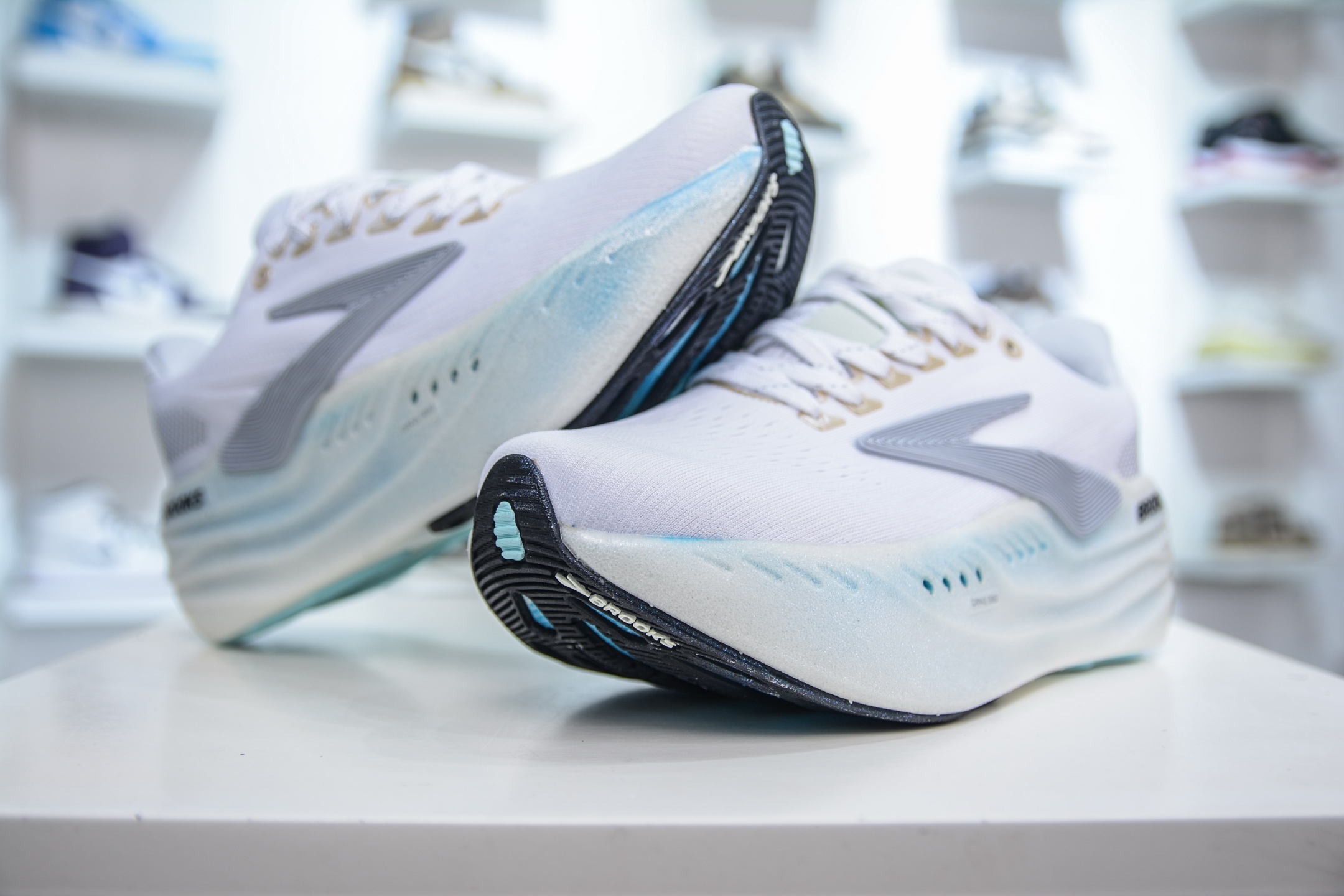 240 Brooks 布鲁克斯 Glycerin Max 超弹轻盈跑步鞋 120436 1B 166