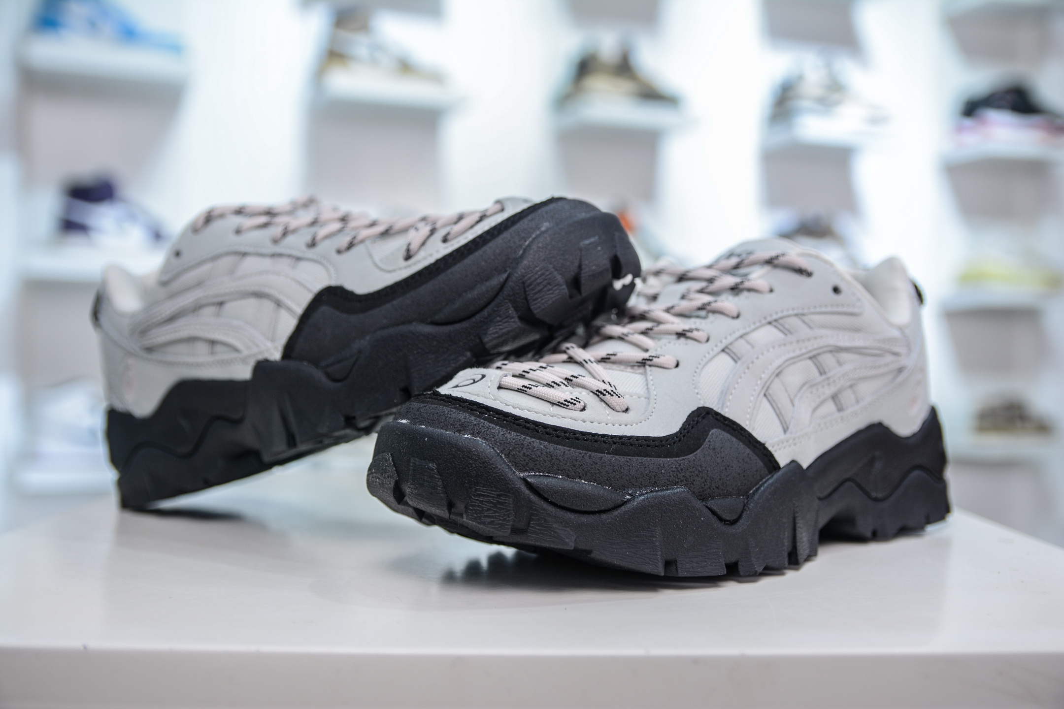 200 Asics GEL-PICKAX 亚瑟士 登山徒步 户外运动平衡减震 抗冲击支撑 防滑耐磨平衡轻便 户外功能鞋 男女同款 1203A746-021