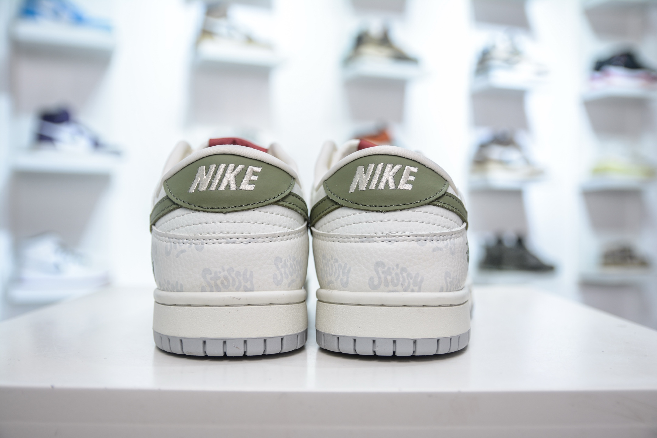 260 Nike SB Dunk Low x Stussy 斯图西联名-白绿 XY2026-156